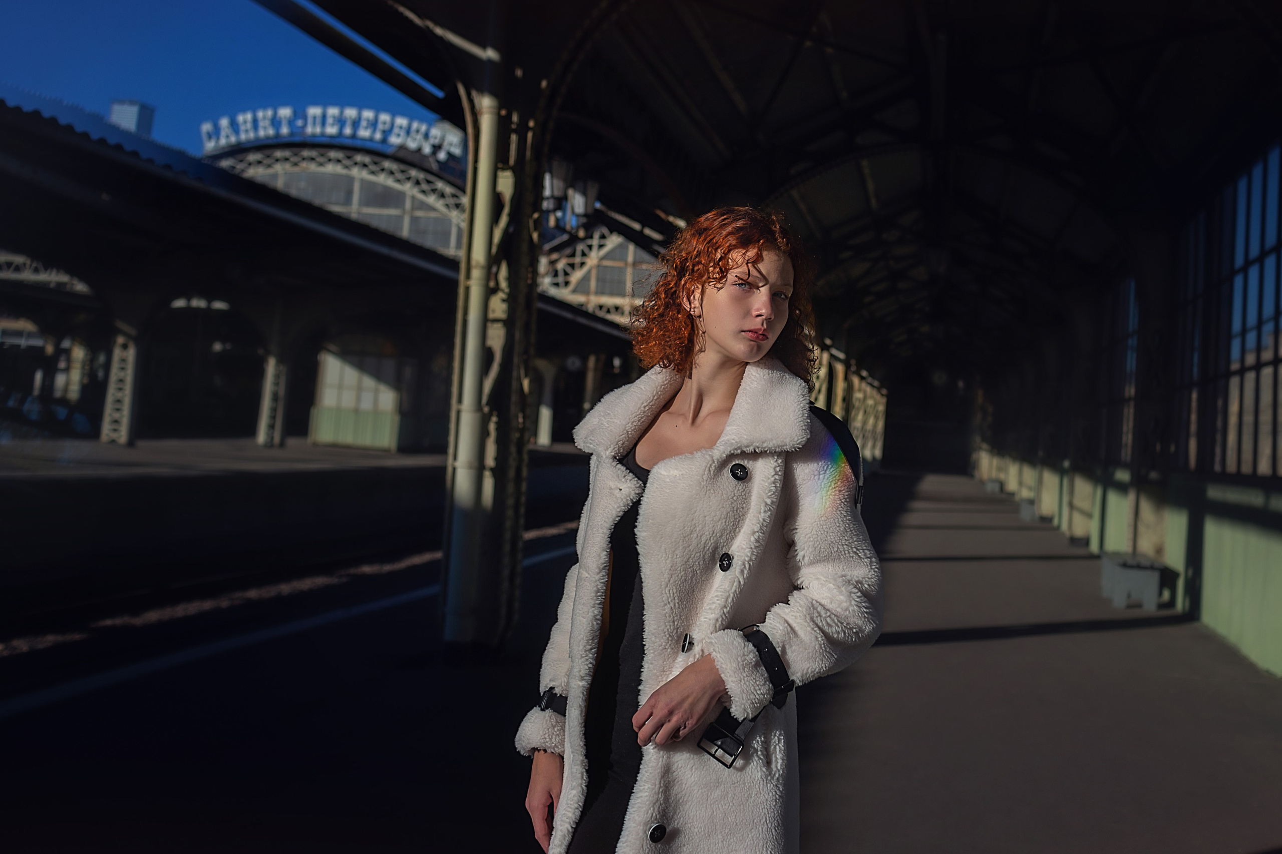 Кира. Витебский вокзал. Семейный фотограф в Санкт-Петербурге