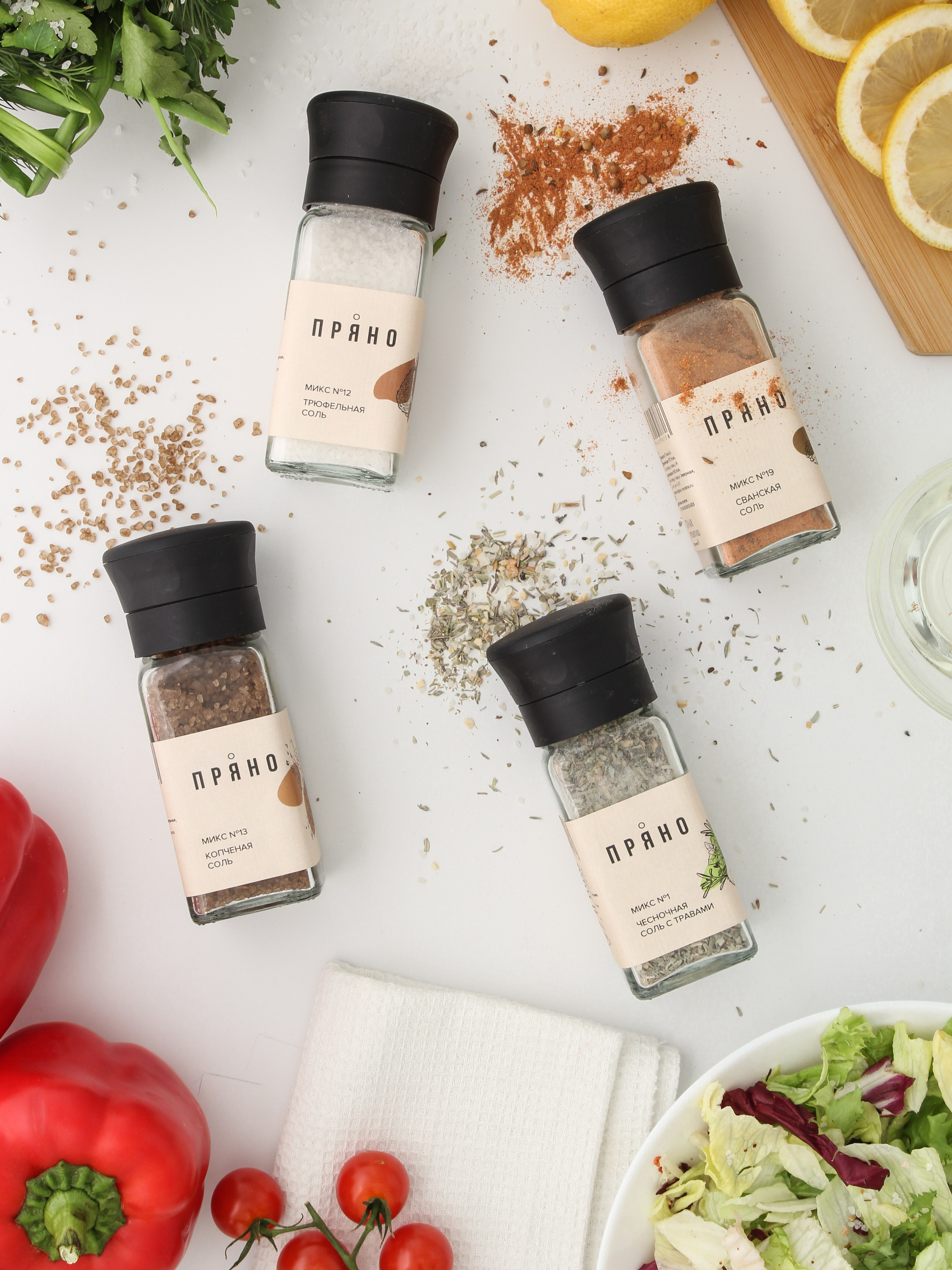 Каталожное фото специй на кухонном столе — аппетитная предметная фотография СПб