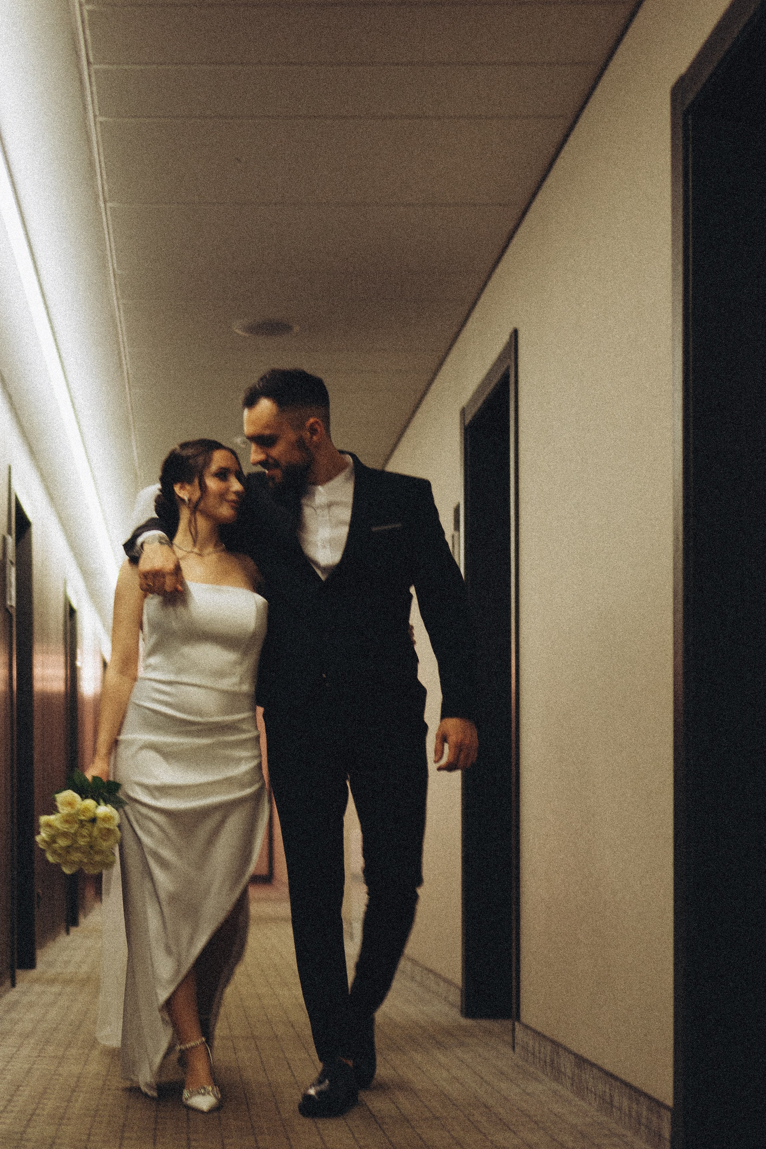 СВАДЕБНАЯ СЬЕМКА СБОРОВ ЖЕНИХА И НЕВЕСТЫ В ОТЕЛЕ И ТАКЖЕ ФОТОСЕССИИЯ В ОТЕЛЕЕ МЕГАПОЛИС БРЯНСК. Профессиональный фотограф, Санкт-Петербург — Виктория Богомолова