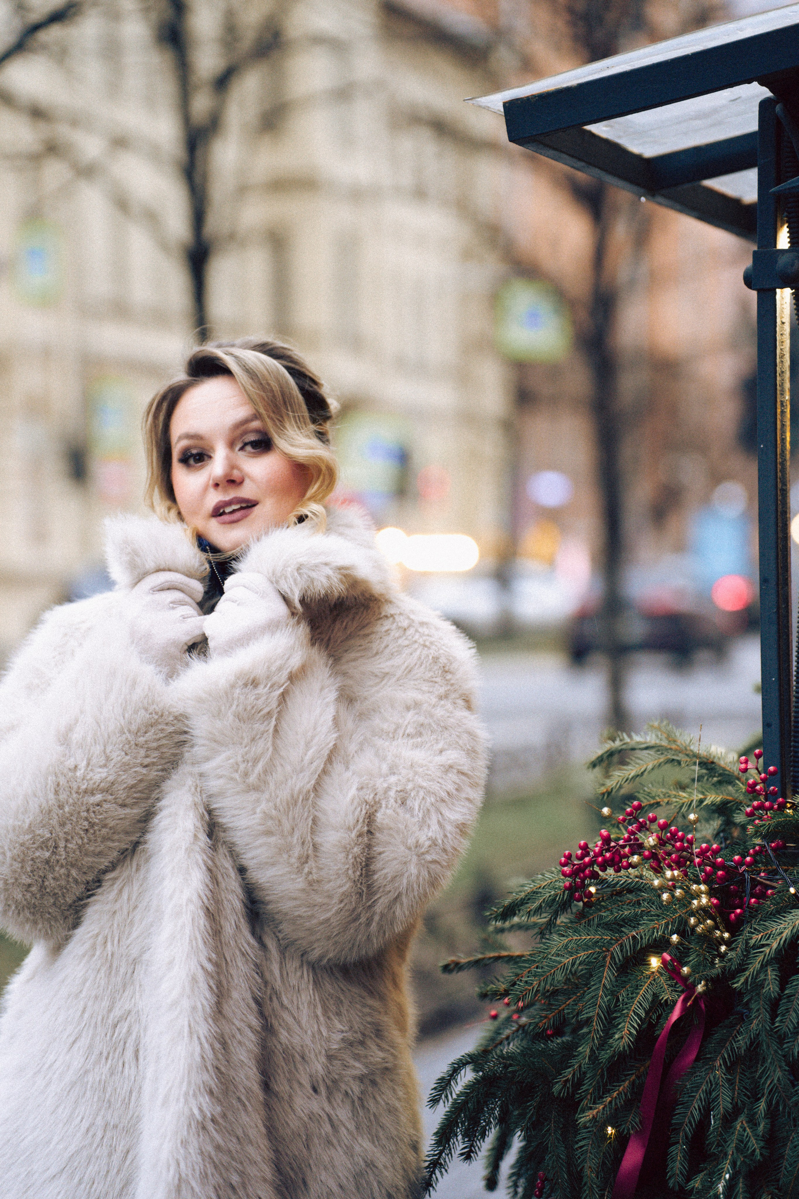 НОВОГОДНЯЯ ФОТОСЕСИИЯ В СТУДИИ ДЛЯ ДЕВУШКИ И ПРОГУЛКА ПО ЧЕРНЫШЕВСКОЙ. Профессиональный фотограф, Санкт-Петербург — Виктория Богомолова