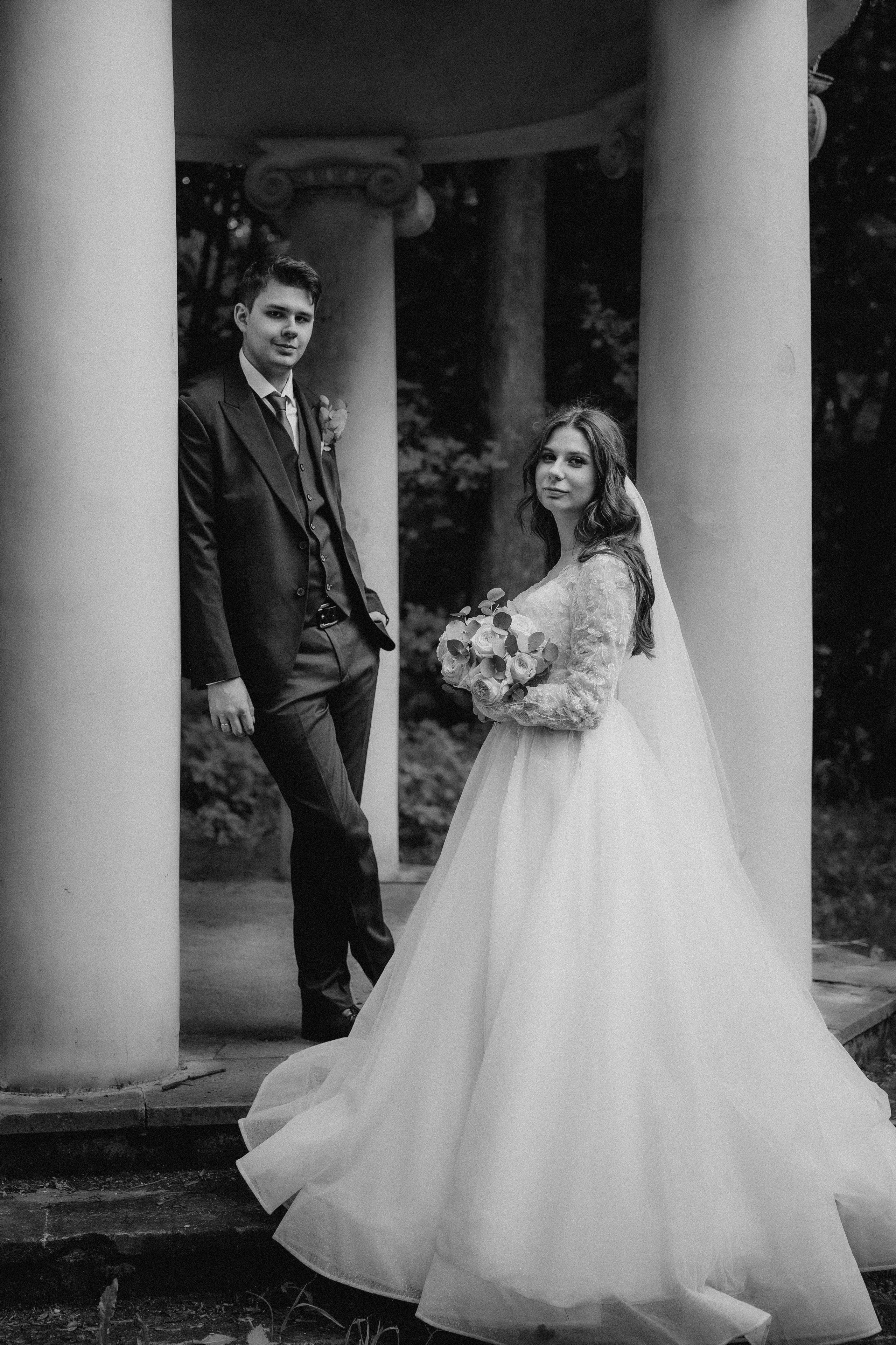 Фотосессия свадьбы Ивана и Александры в парке Горки Ленинские