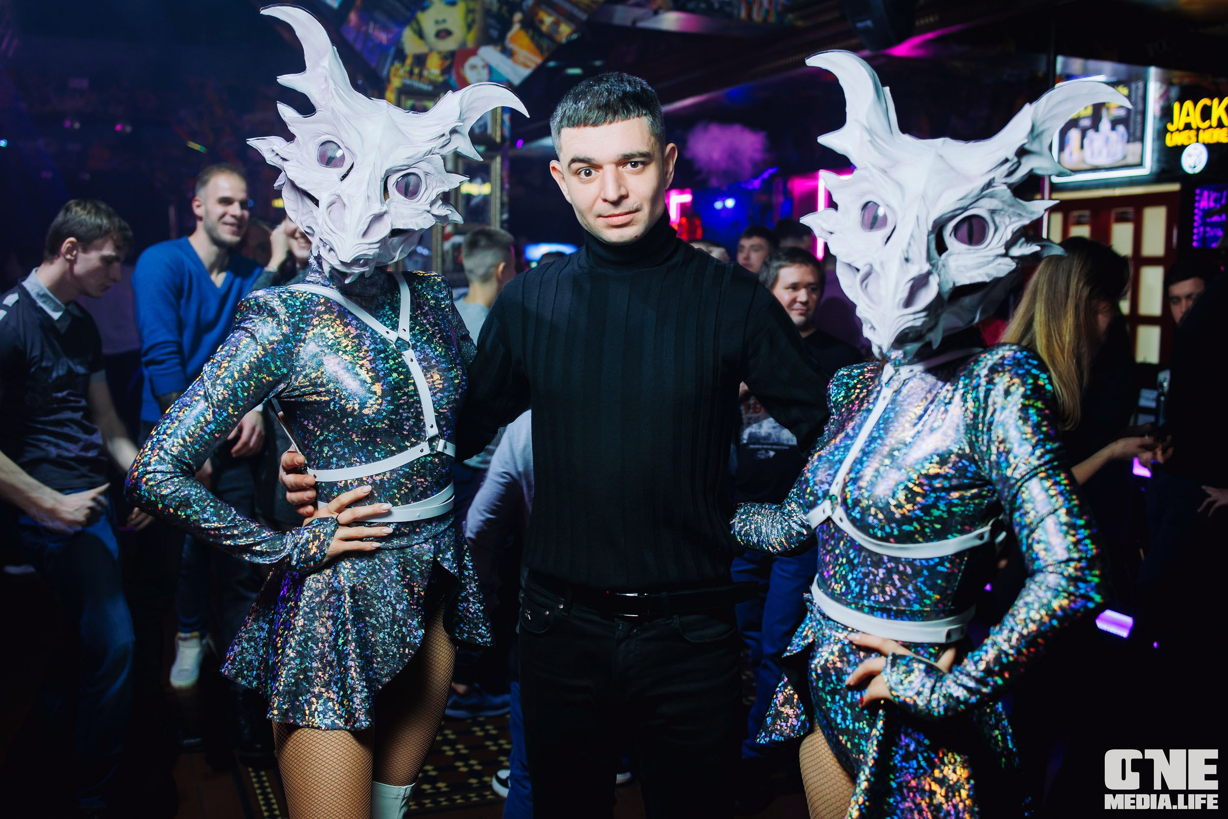 Фоторепортаж из бара XxxX. One Media Life: фоторепортажи, фотоотчеты с мероприятий и заведений