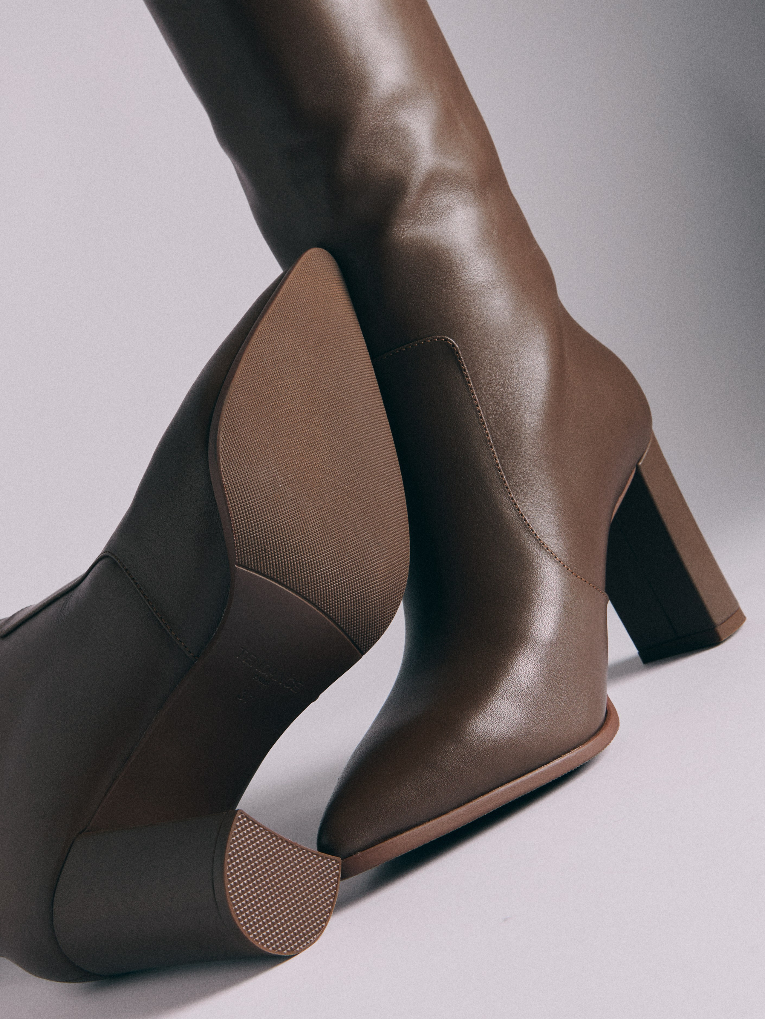 Предметный фотограф в Москве Евгений Шубин