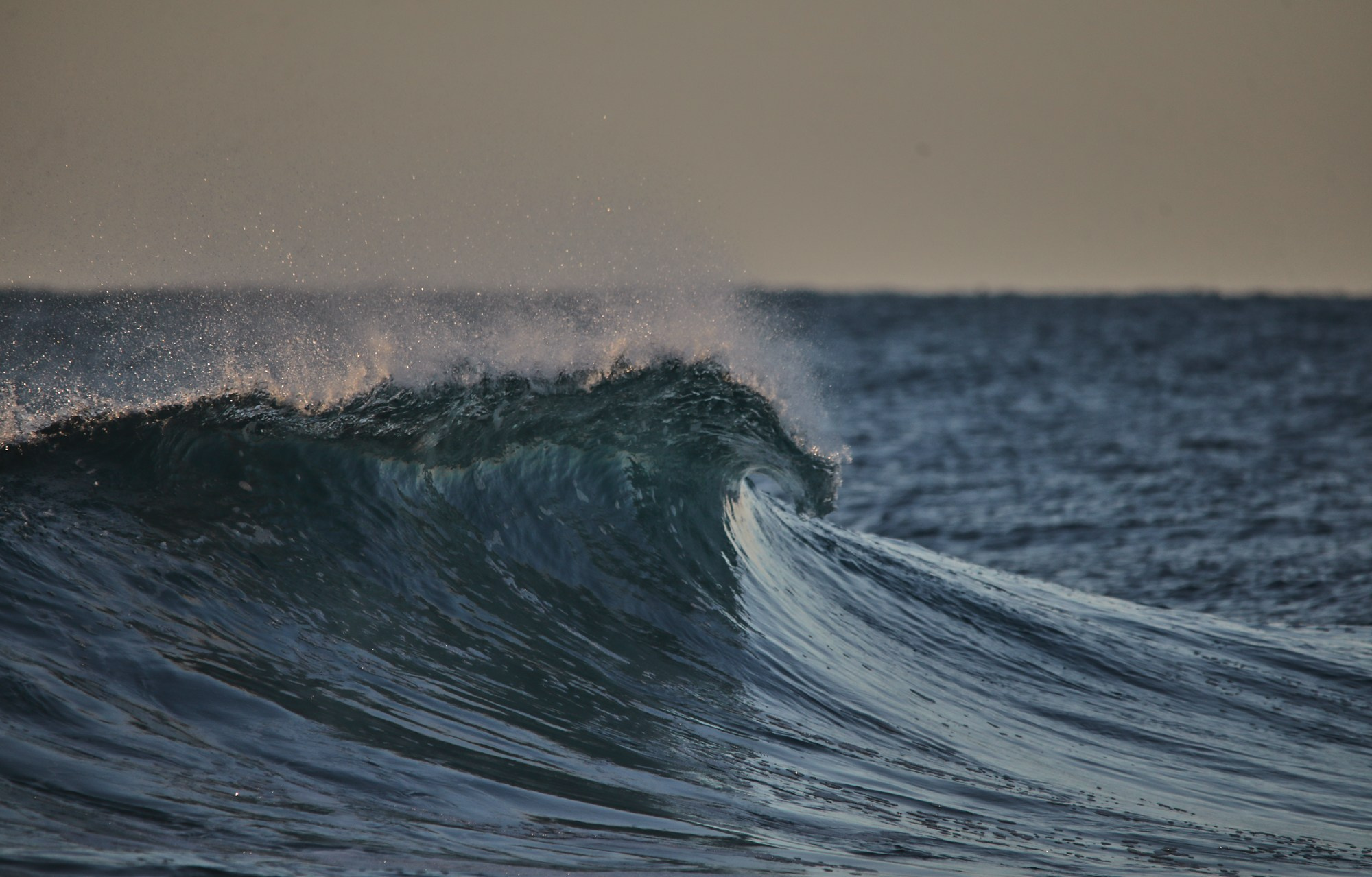 Море и серферы. Репортажный и постановочный Наталья Санникова