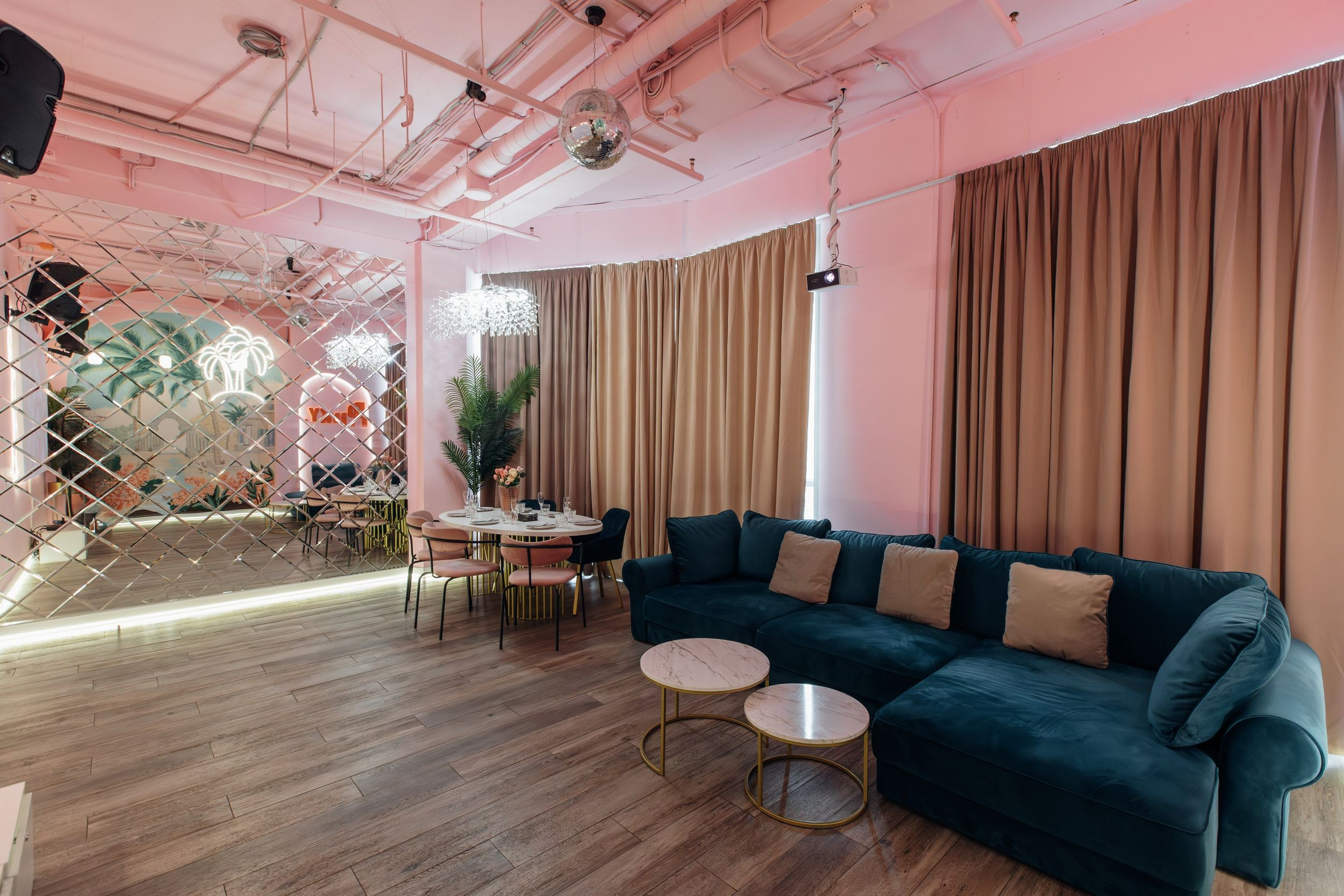 Площадь Карла Фаберже 8Е. Аренда лофта в СПб для мероприятий