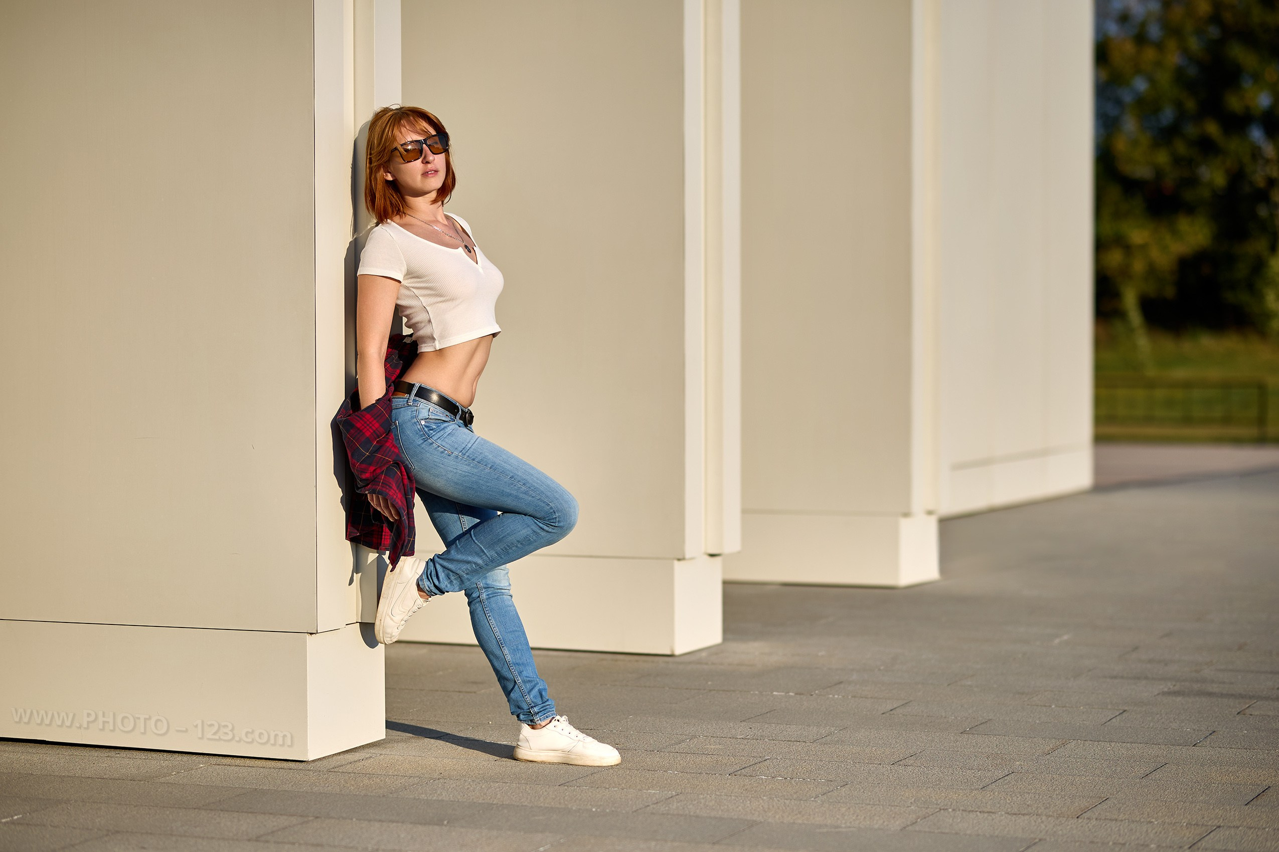 Stylish Redhead Woman in Urban Autumn, Nizhny Novgorod. Photographer, Retoucher & Graphic Designer @photo123pro