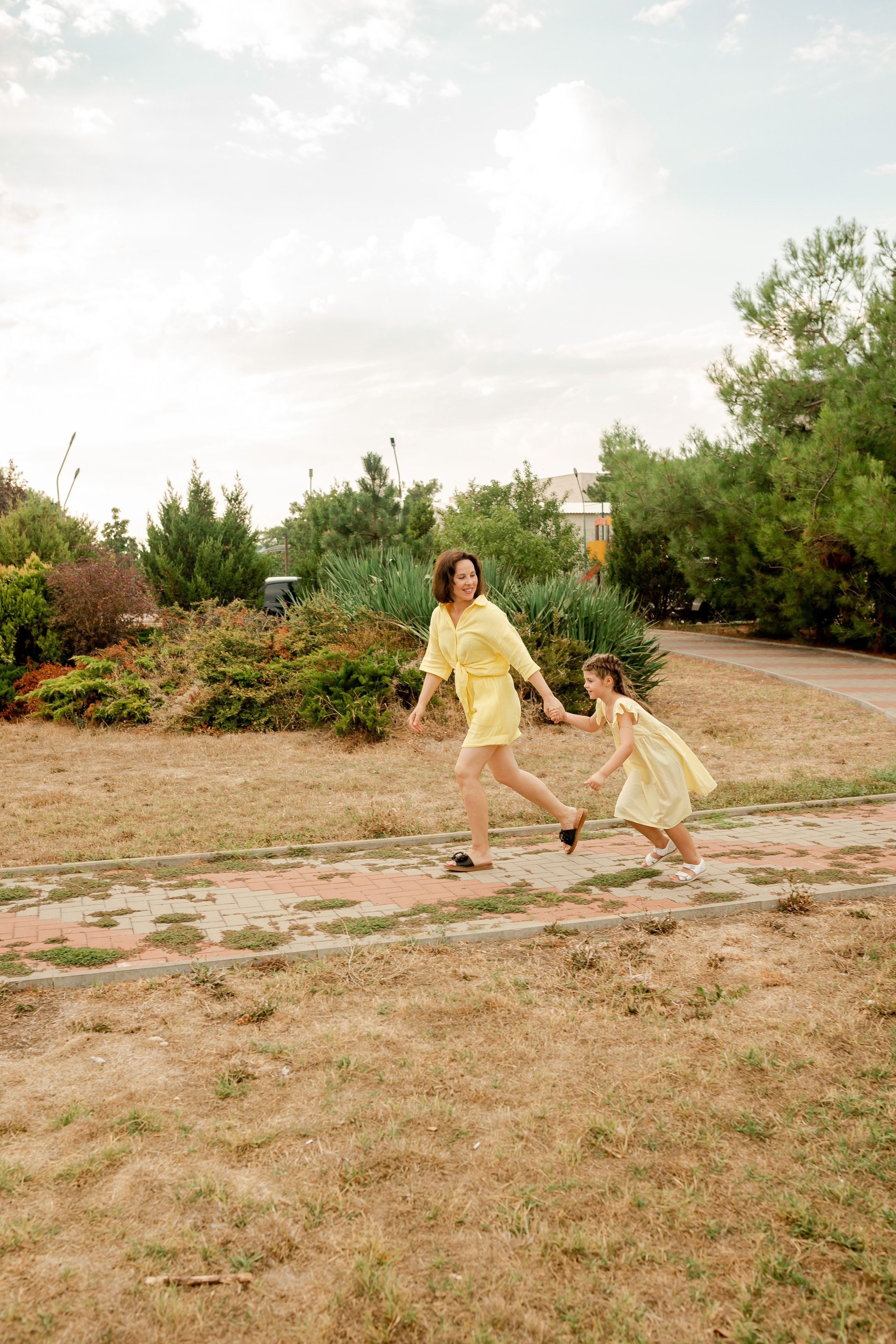 Юлия, Дмитрий, Ярослав и Мира. Фотограф в Геленджике, Архипо-Осиповке, Абрау-Дюрсо, Кринице Виктория