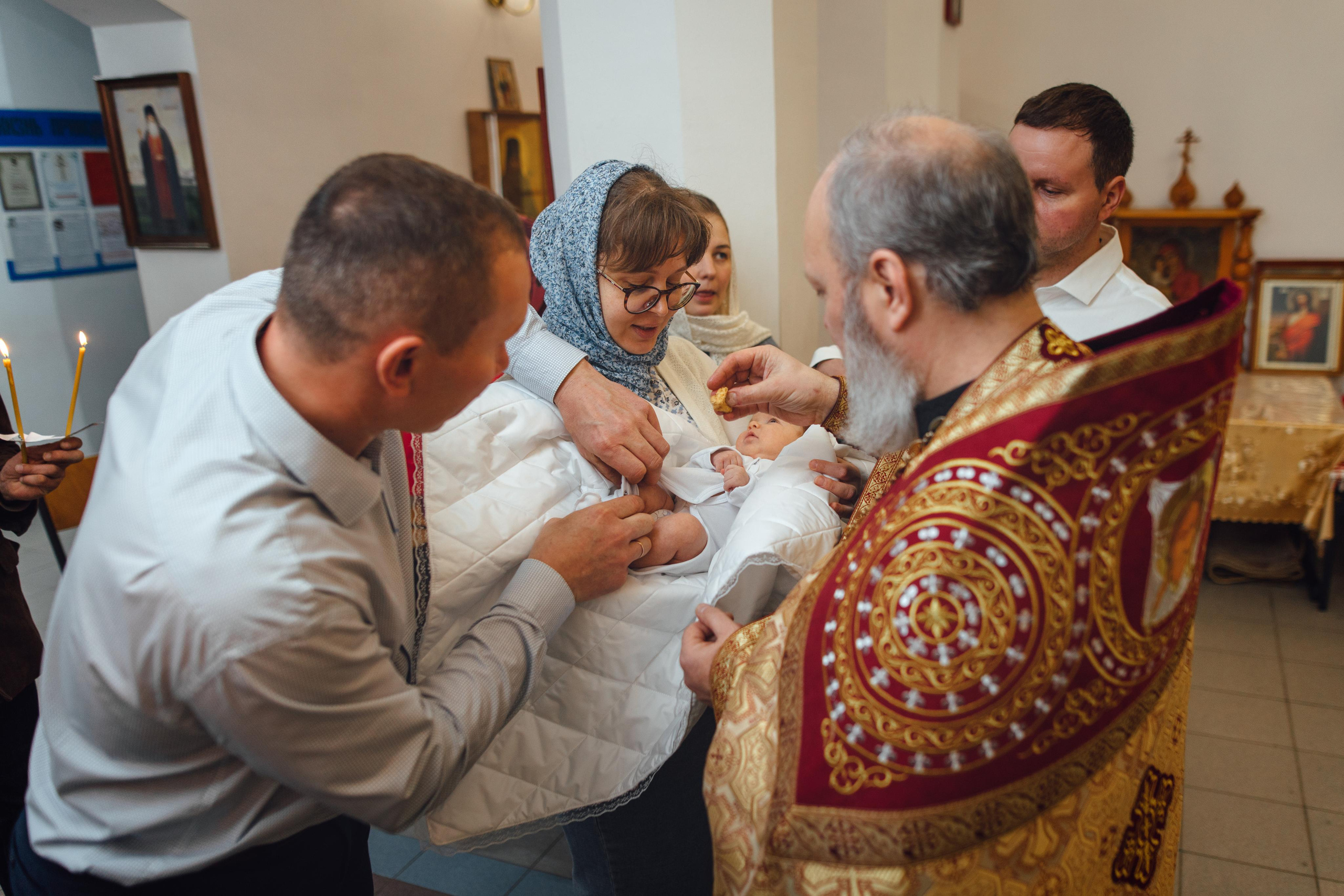 Крещение Ники, храм Петра и Павла, Жодино, апрель 2023