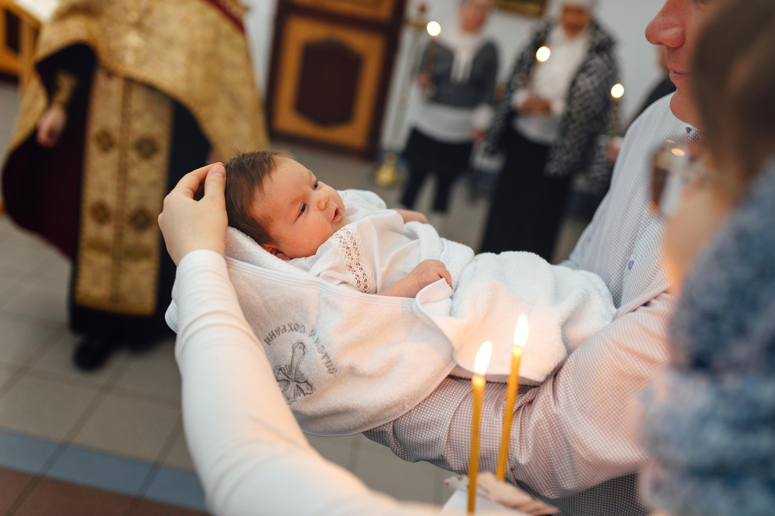 Крещение Ники, храм Петра и Павла, Жодино, апрель 2023