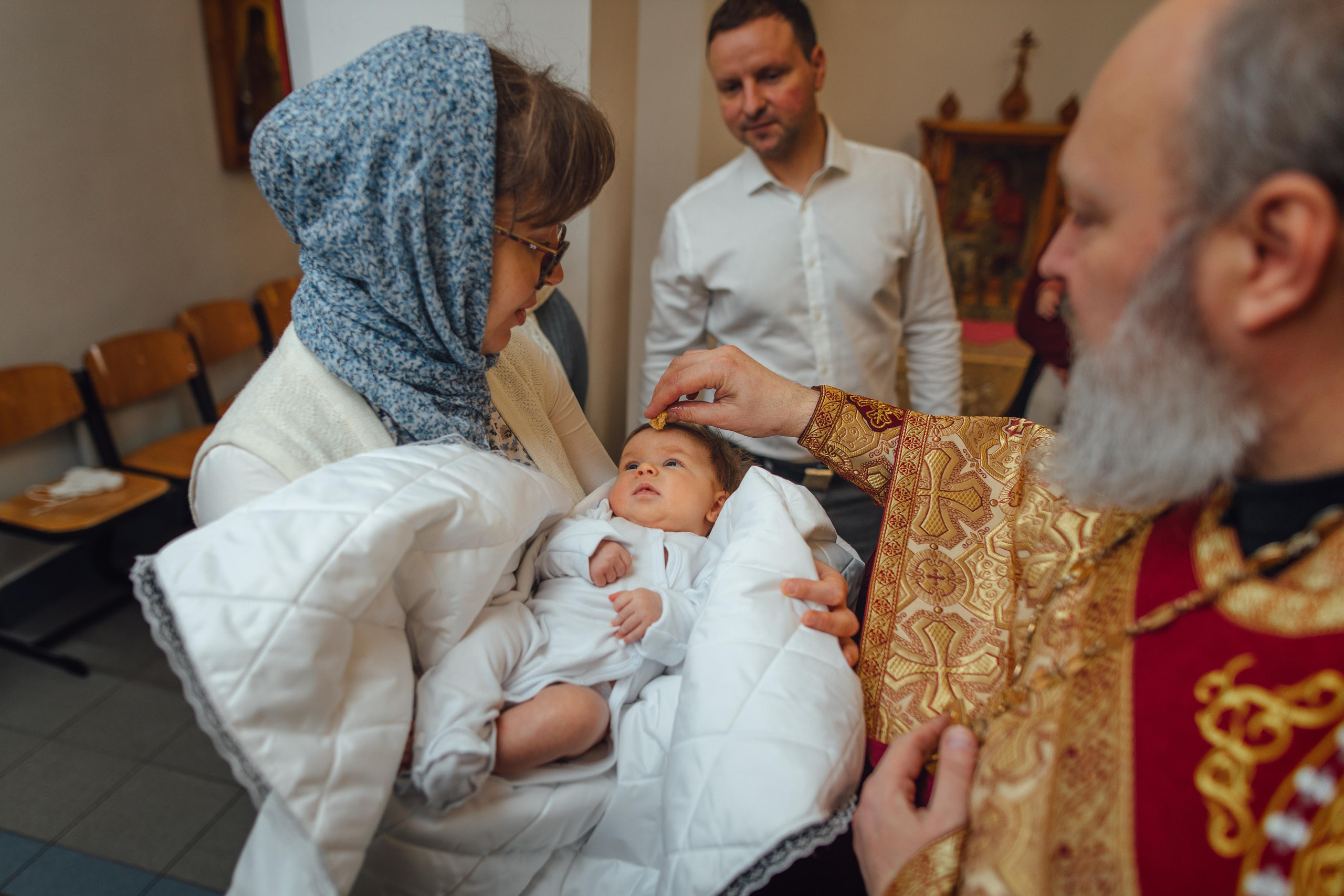 Крещение Ники, храм Петра и Павла, Жодино, апрель 2023