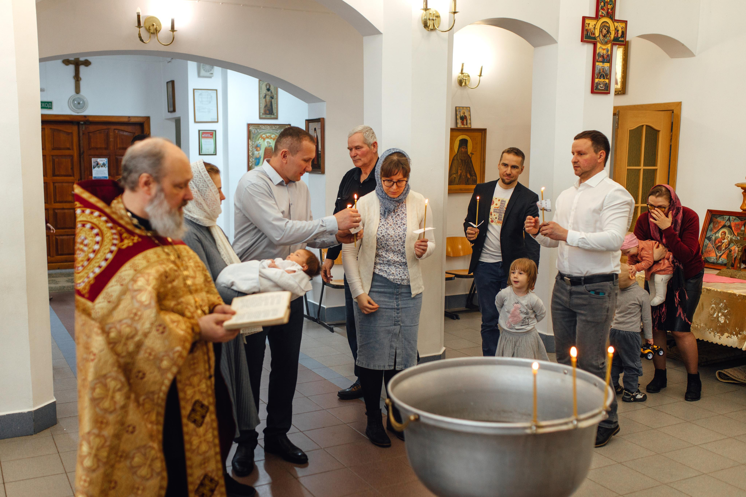 Крещение Ники, храм Петра и Павла, Жодино, апрель 2023