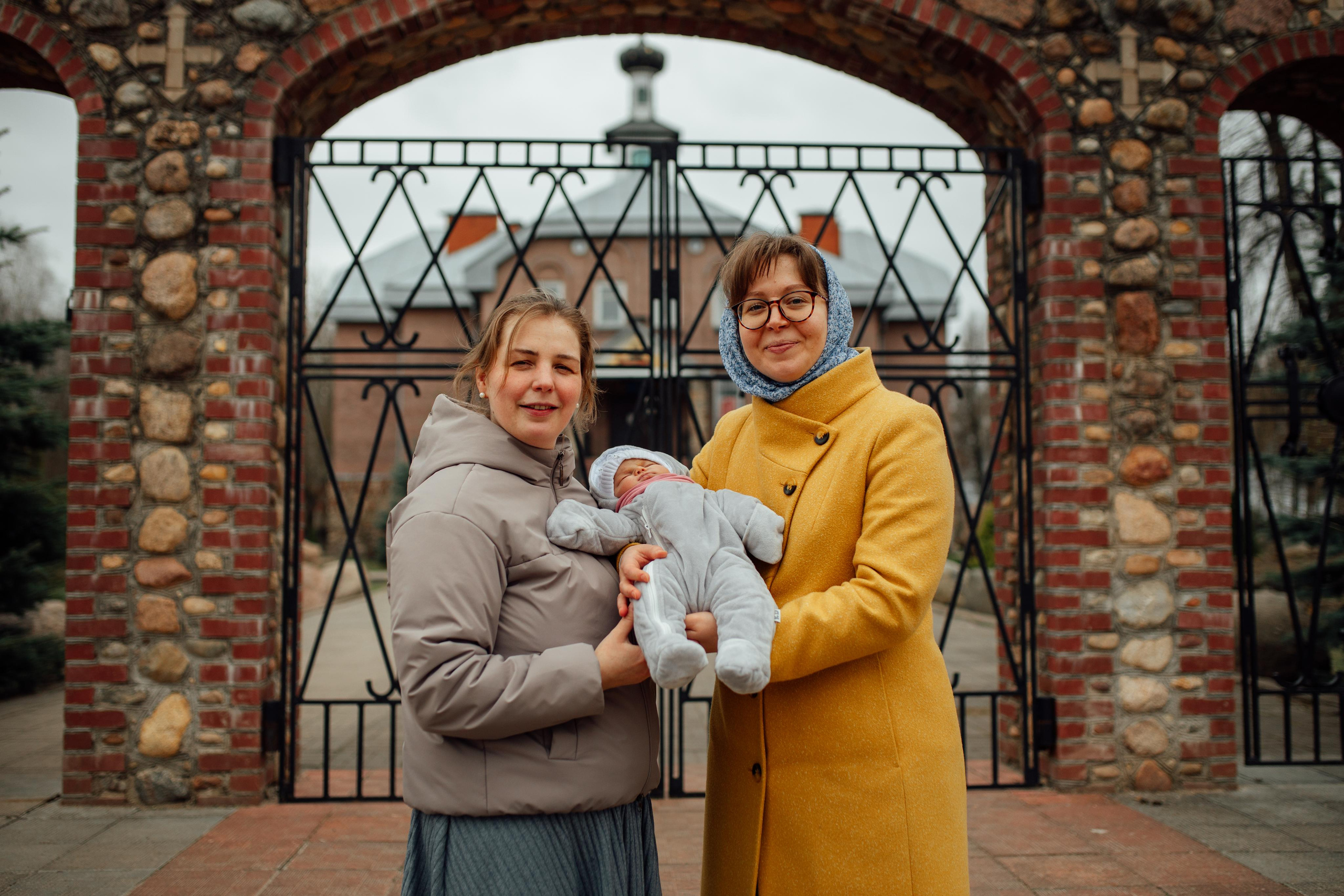 Крещение Ники, храм Петра и Павла, Жодино, апрель 2023