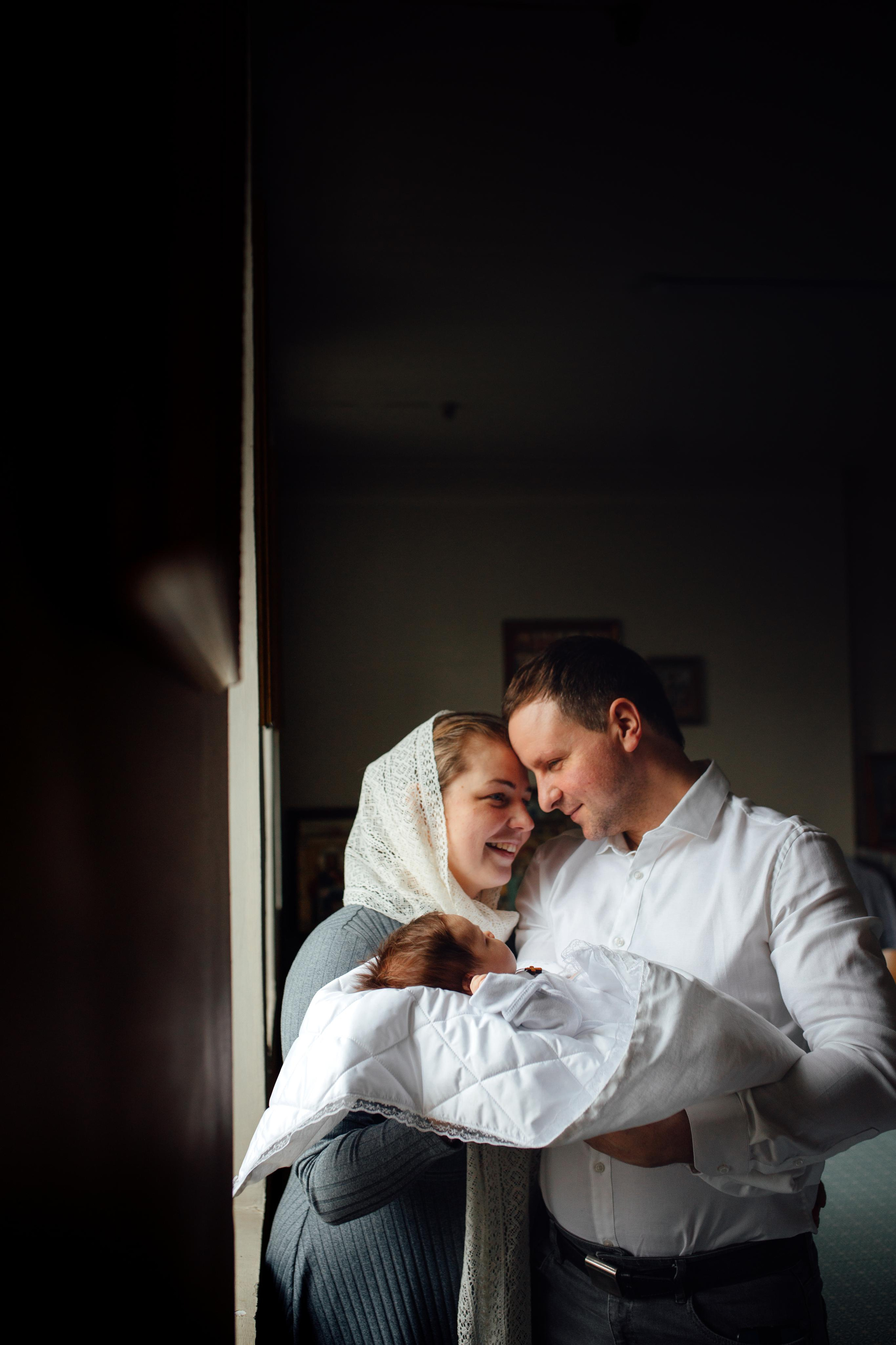 Крещение Ники, храм Петра и Павла, Жодино, апрель 2023