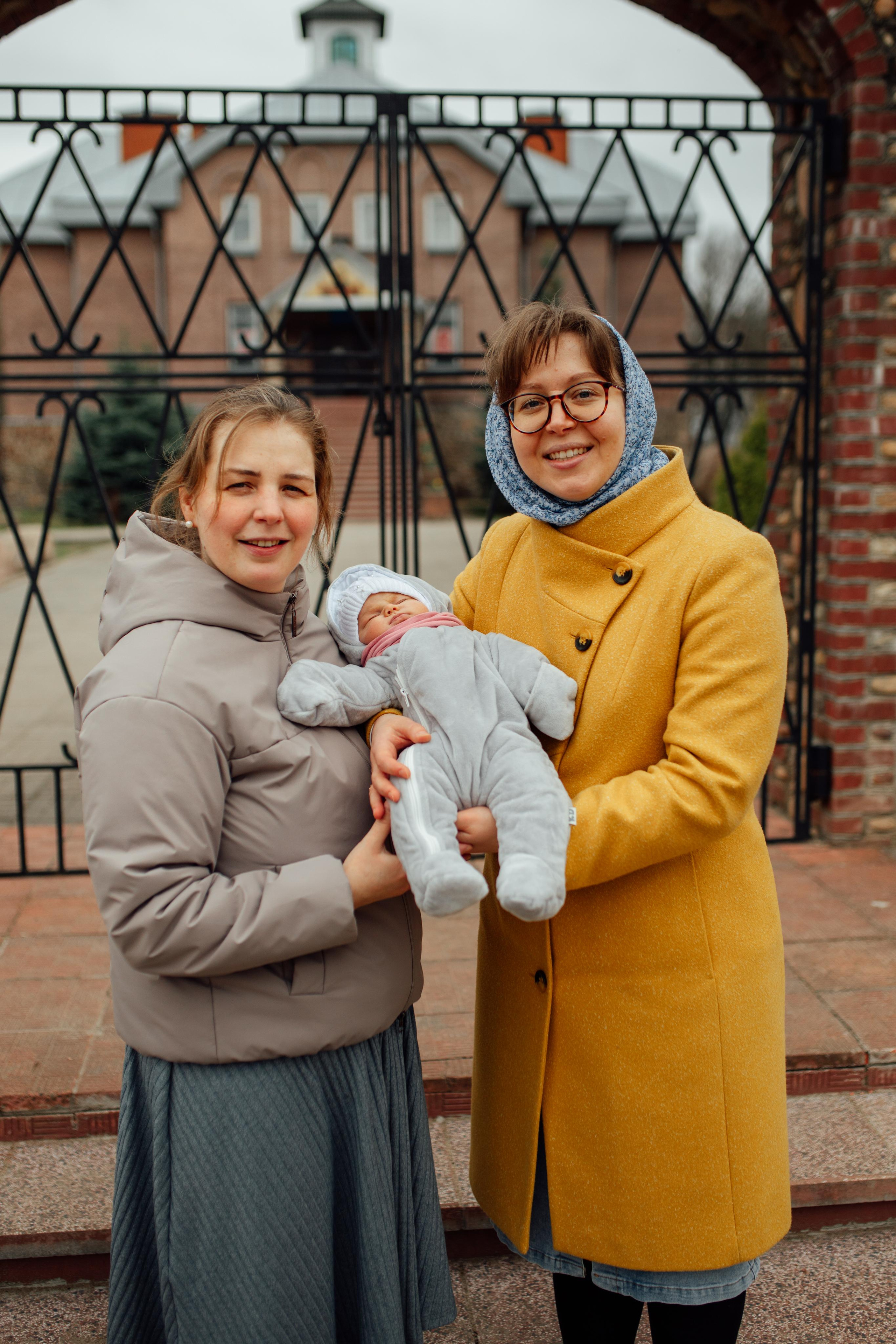 Крещение Ники, храм Петра и Павла, Жодино, апрель 2023