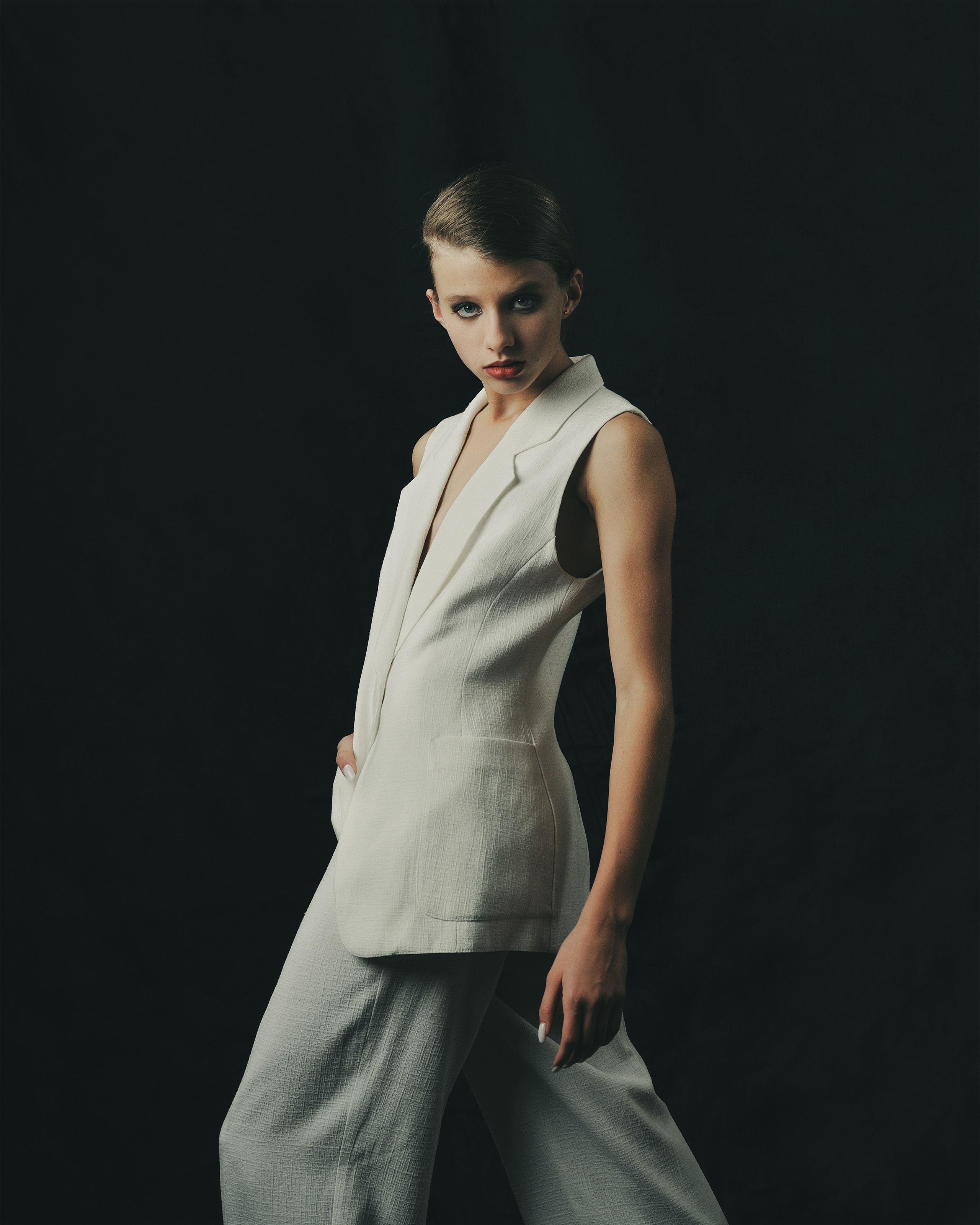 детские модельные тесты в студии Kristina Soboleva young girl model