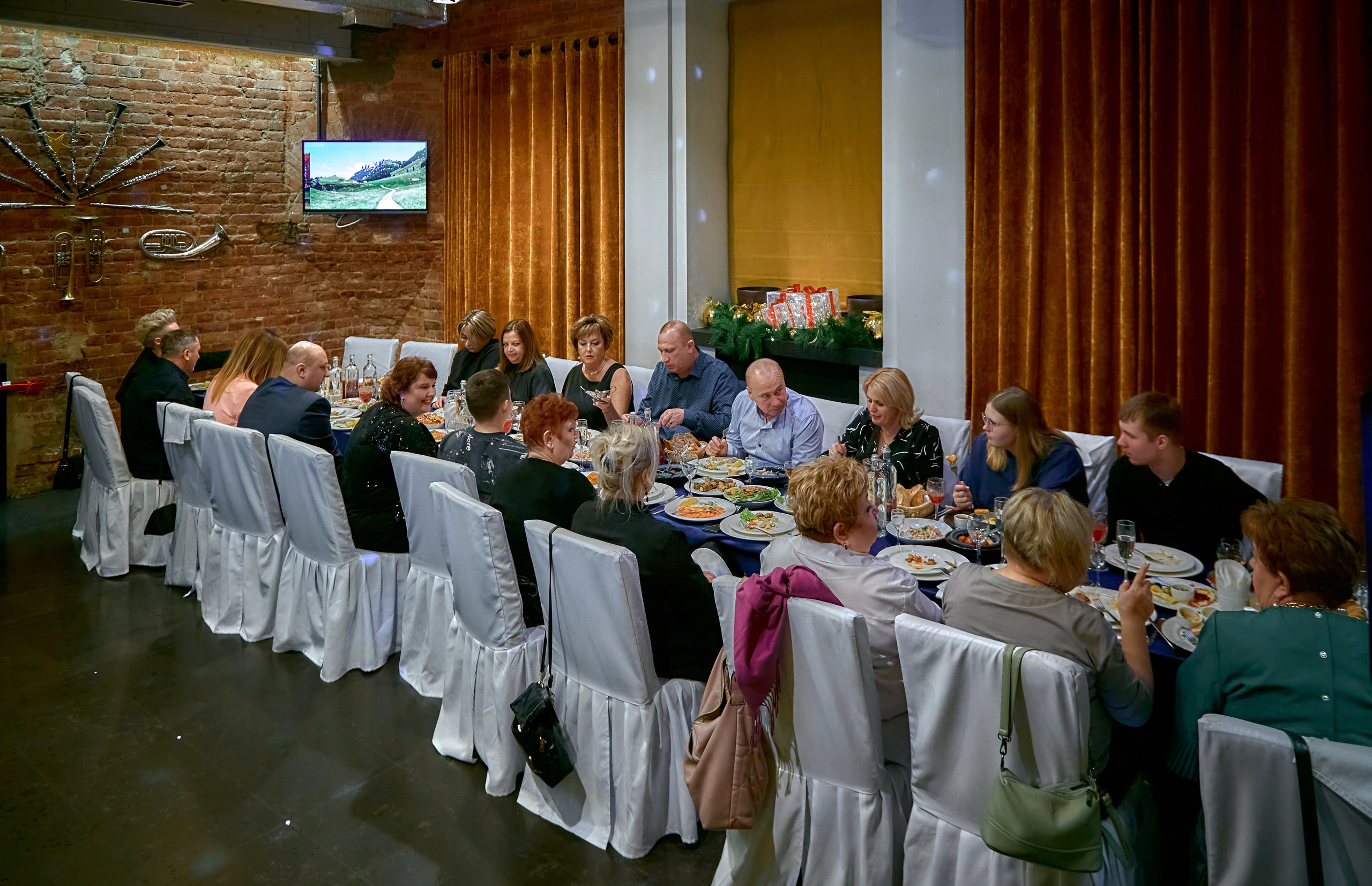 Юбилей в г. Пушкин, Певческая башня. Свадебный фотограф, видеограф, рилсмейкер в Санкт-Петербурге и Москве