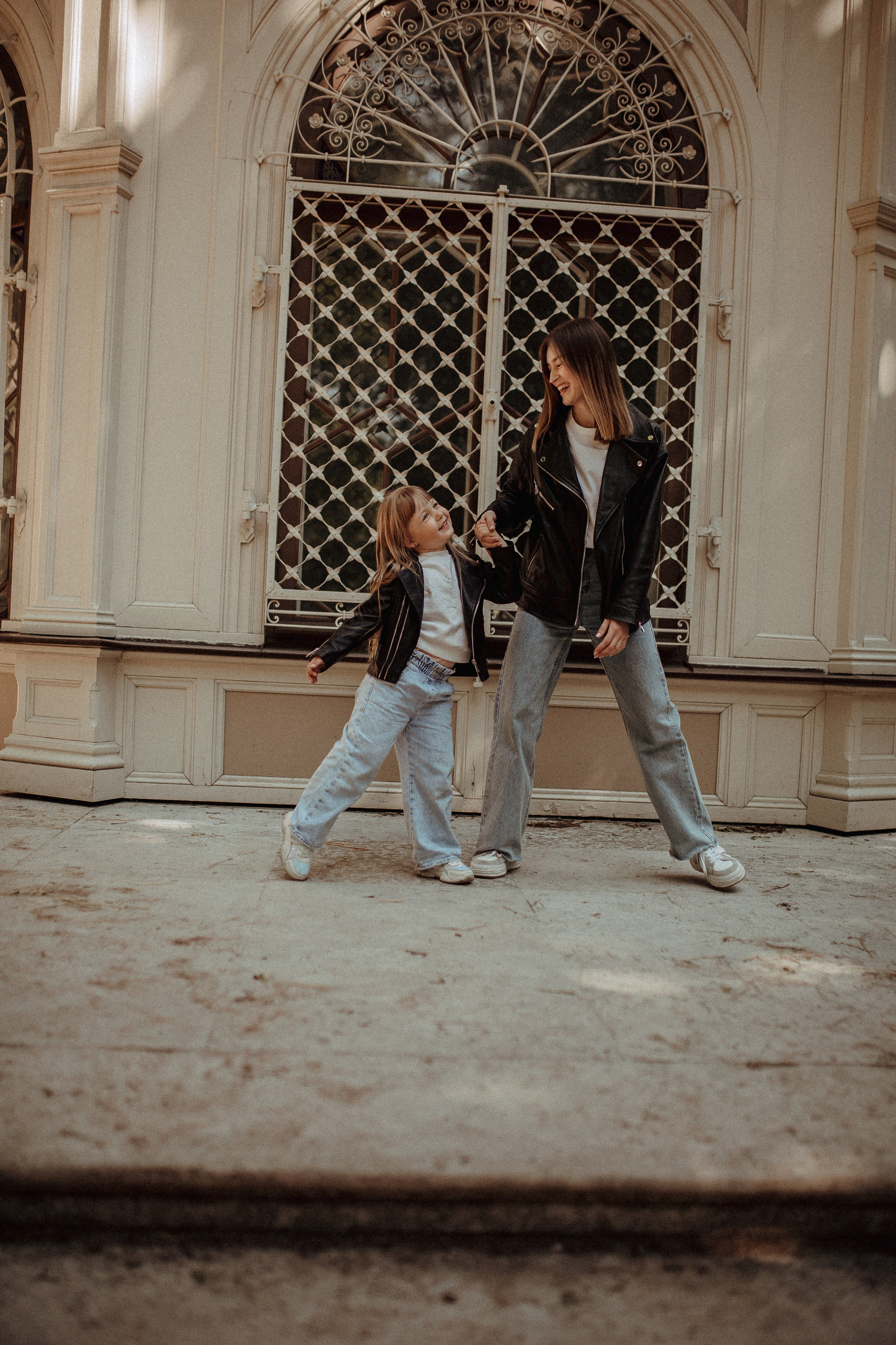 Елена и Алёна Петроградская сторона. Семейный и Свадебный фотограф в Санкт-Петербурге Плохая Екатерина