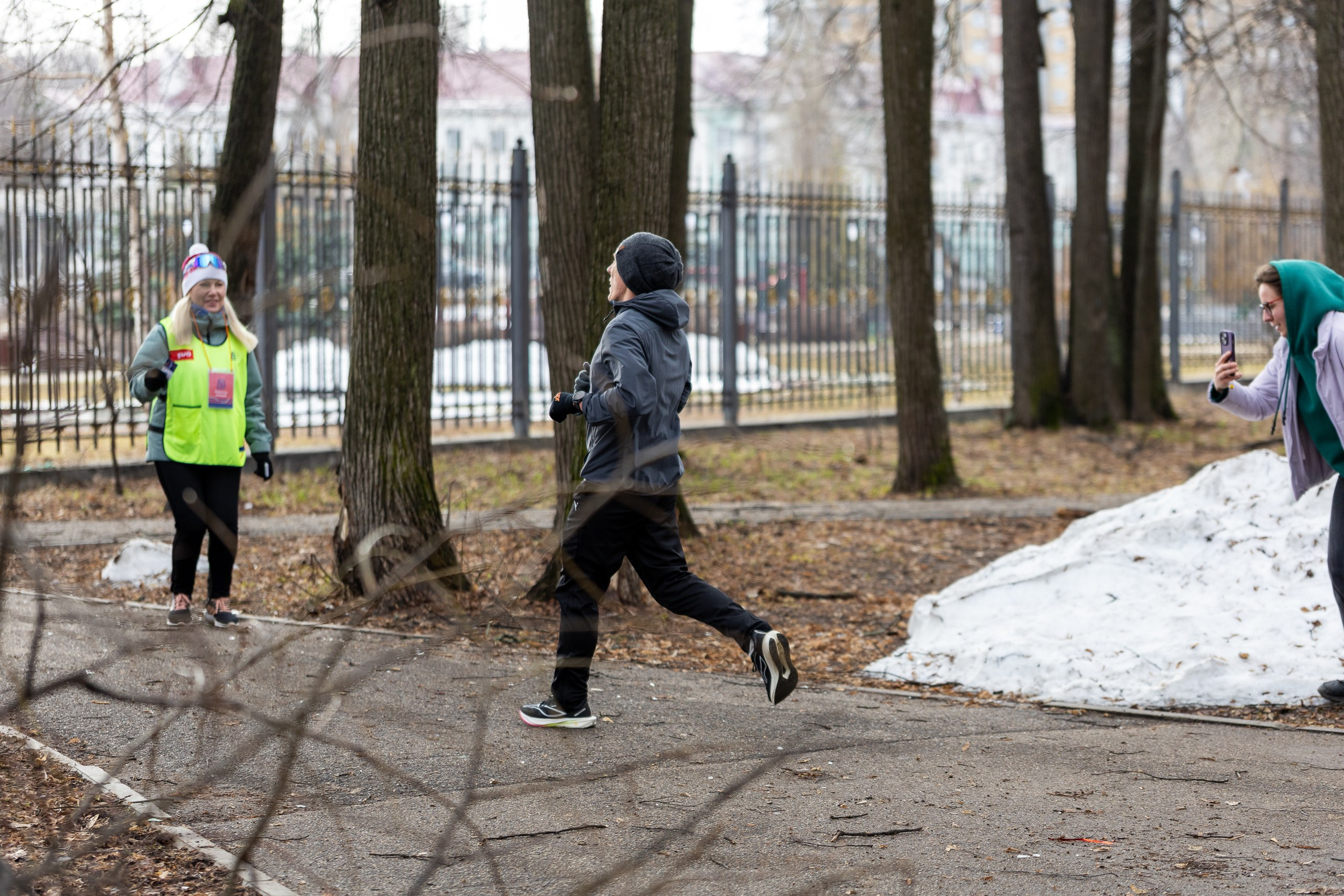 Беговой клуб 5 вёрст Зеленодольск. 11 апреля 2026. Спортивный, репортажный и портретный фотограф в Казани Алексей Горячев