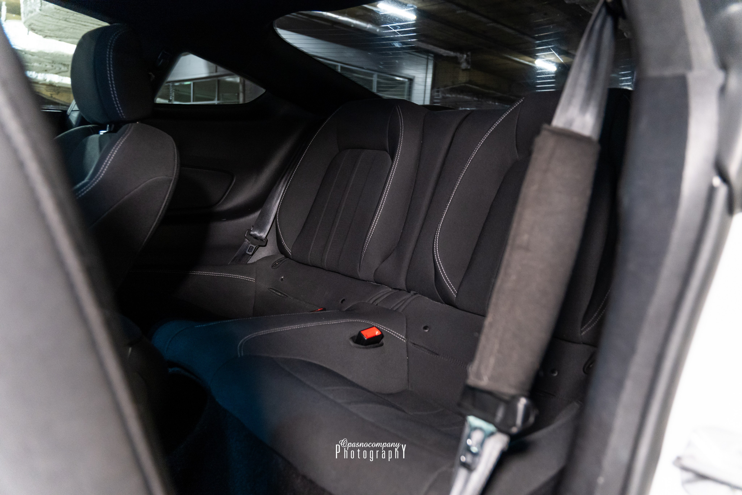 FORD MUSTANG. Opasnophoto.com