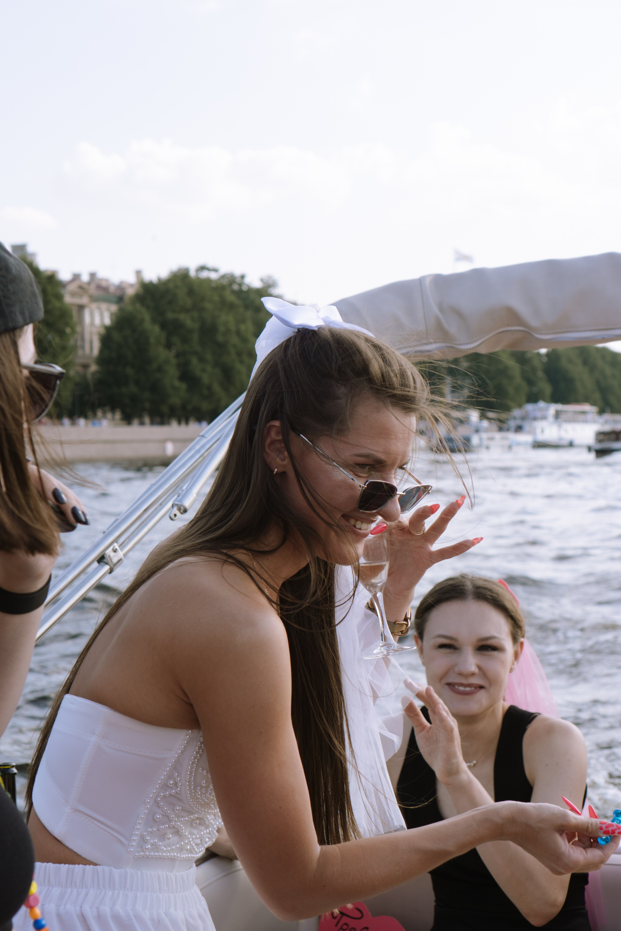 ДЕВИЧНИК НА КАТЕРЕ. Профессиональный фотограф, Санкт-Петербург — Виктория Богомолова