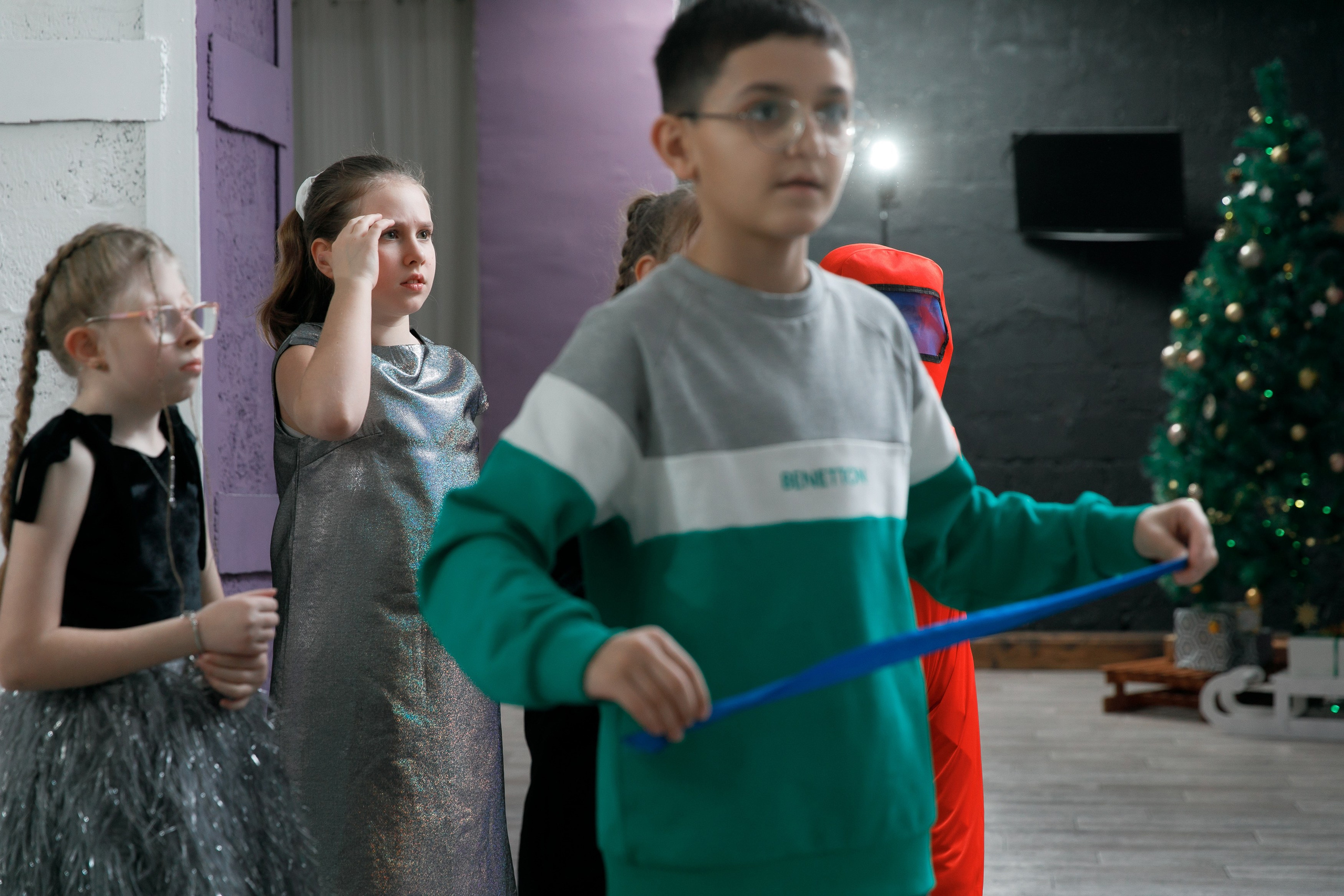 Школа «Кристалл» | Новогодняя программа. Свадебный, семейный и школьный фотограф в Сызрани Максим Баталов