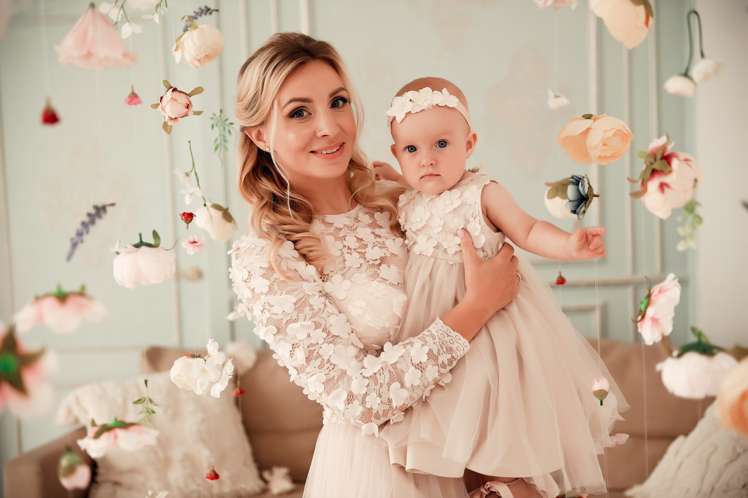 Семейная на 1 годик. Свадебный, семейный, детский, контент фотограф в Омске Максим Ильин