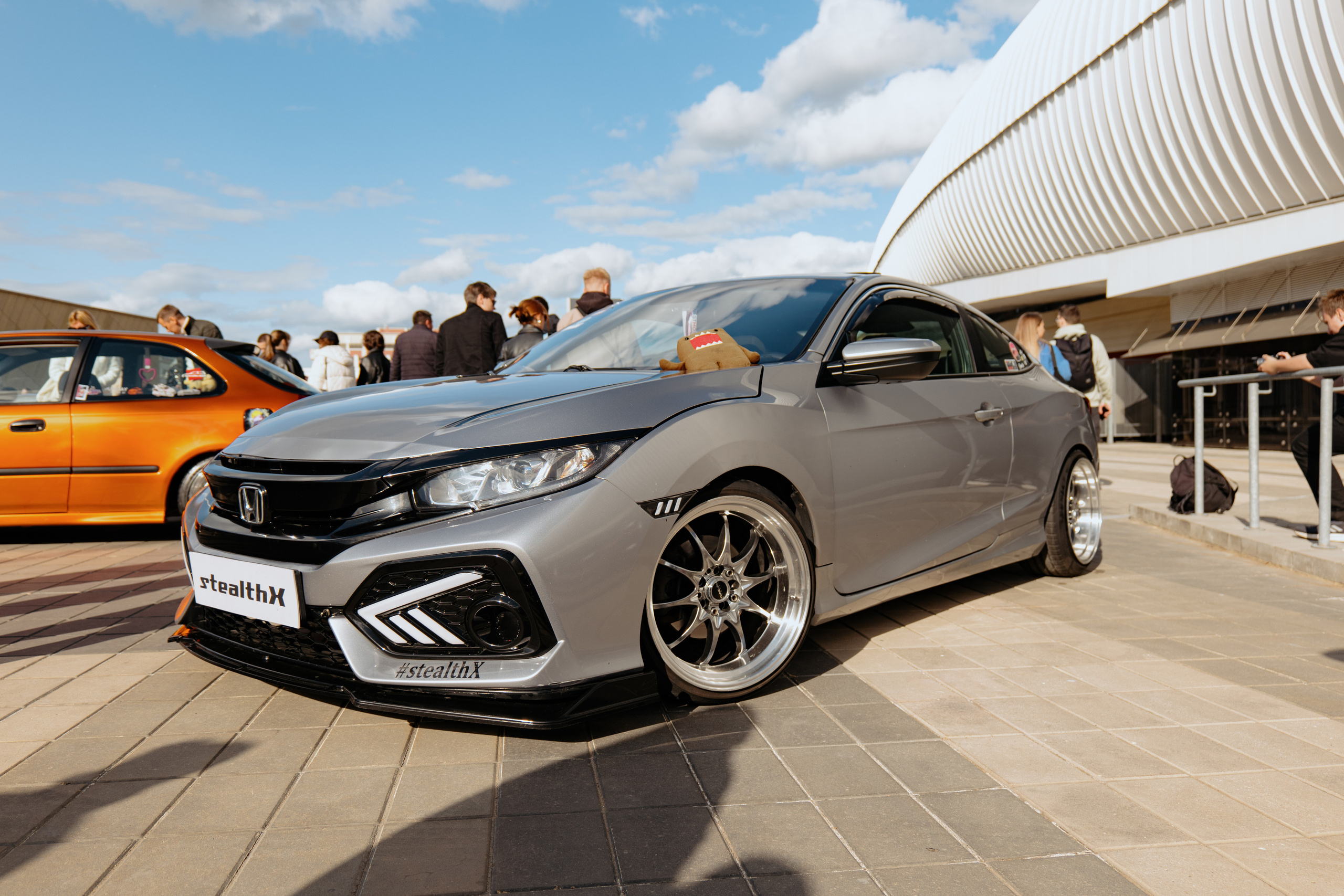 Gray Honda, automotive photography, auto show