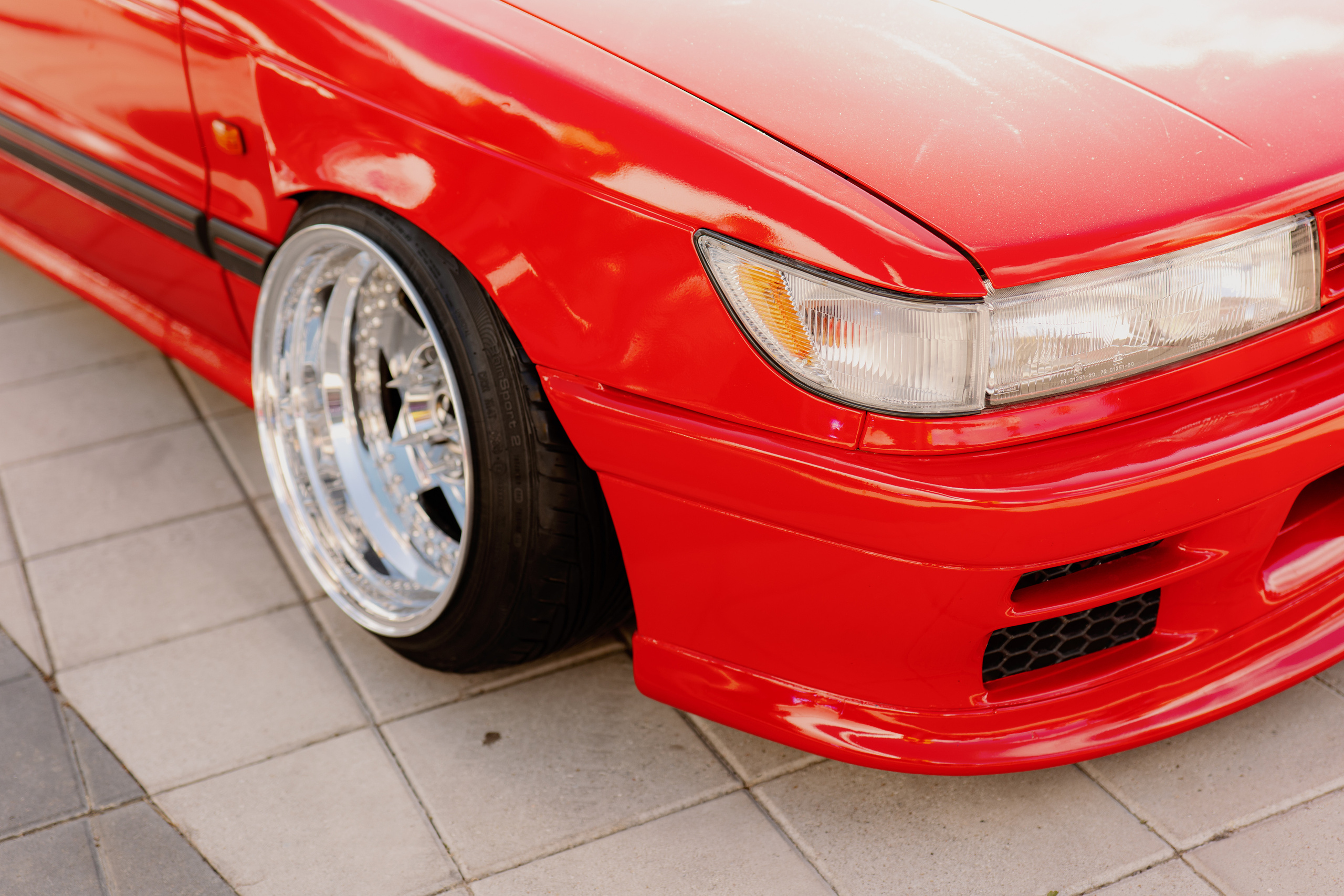 Red Mitsubishi, автовыставка Japlane в&nbsp;Минске, автомобильный фотограф