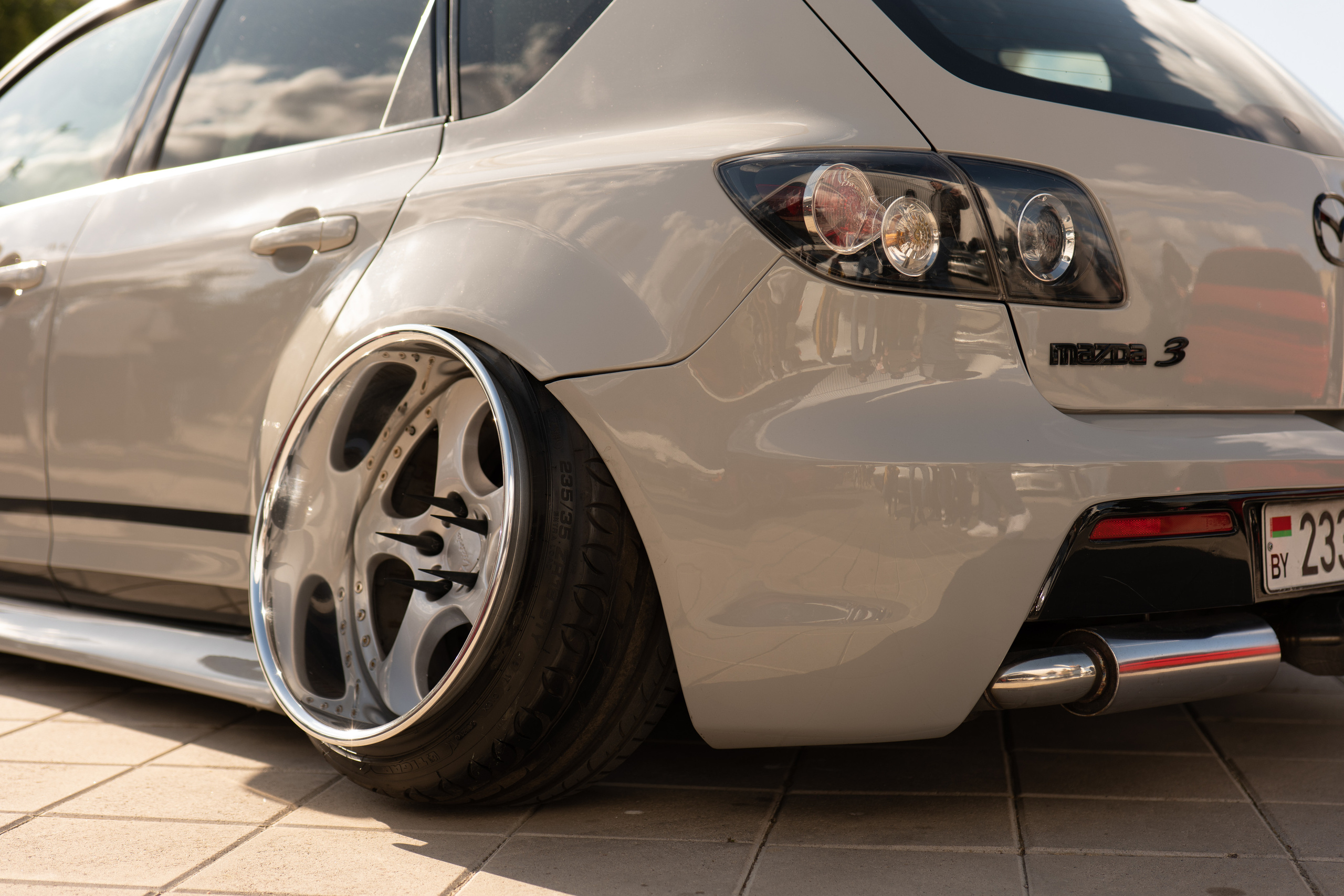 Stance Mazda 3, automotive photography, auto show