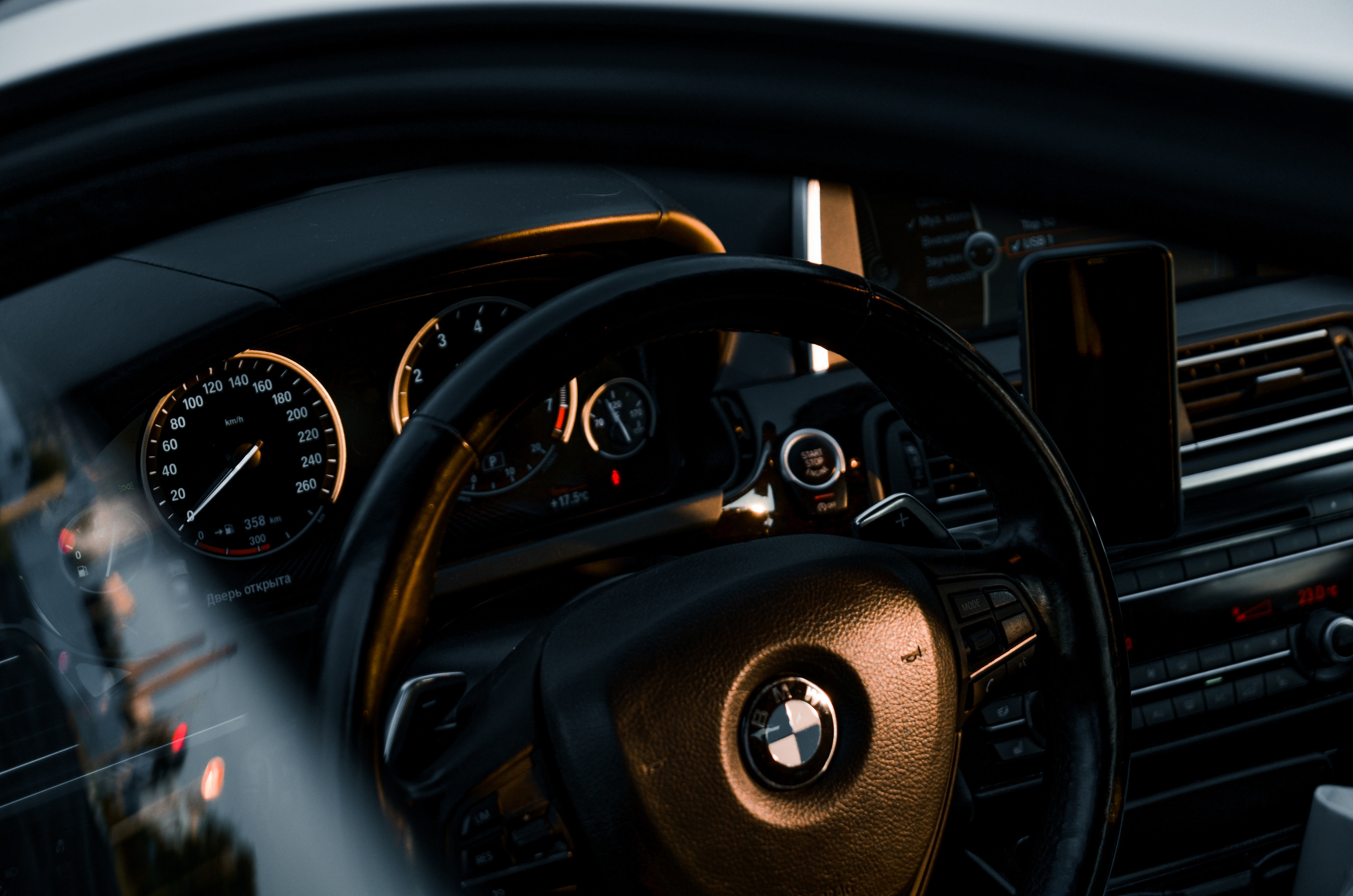 Салон BMW 650i xDrive