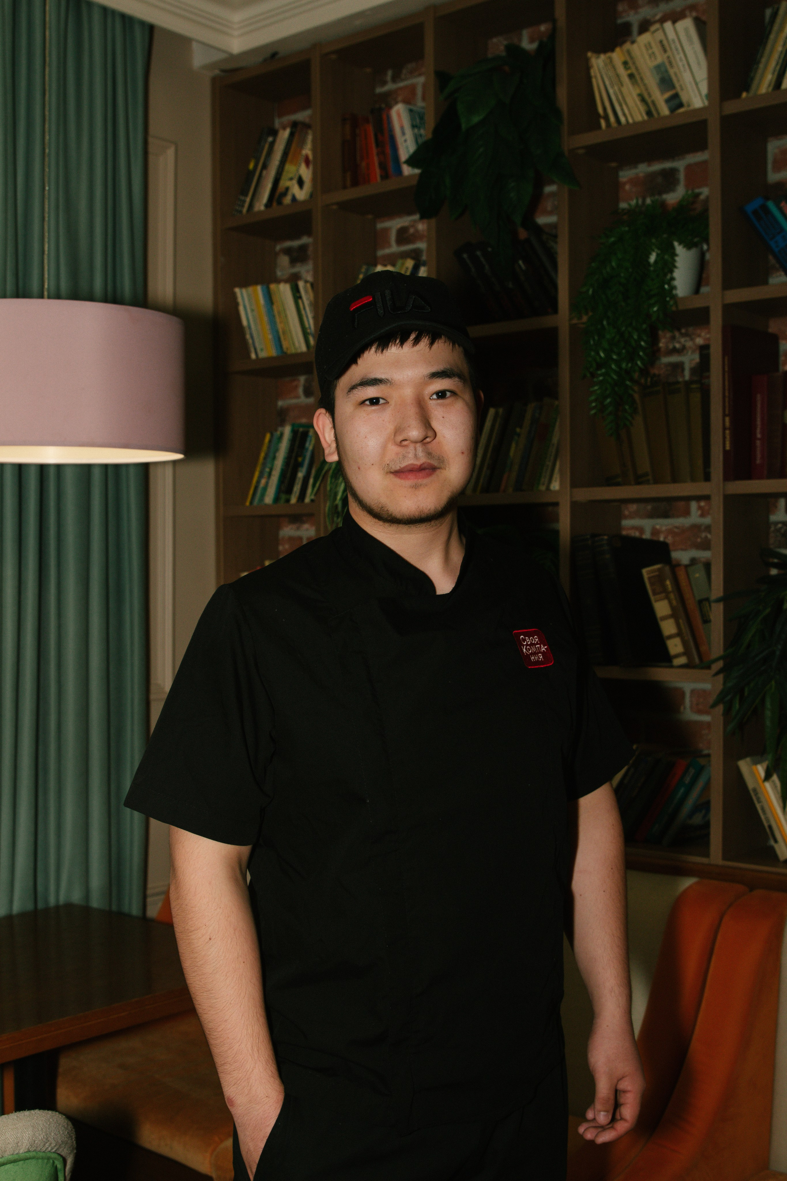 Коллектив ресторана «Своя компания». Фотограф Настя Булочка Екатеринубрг