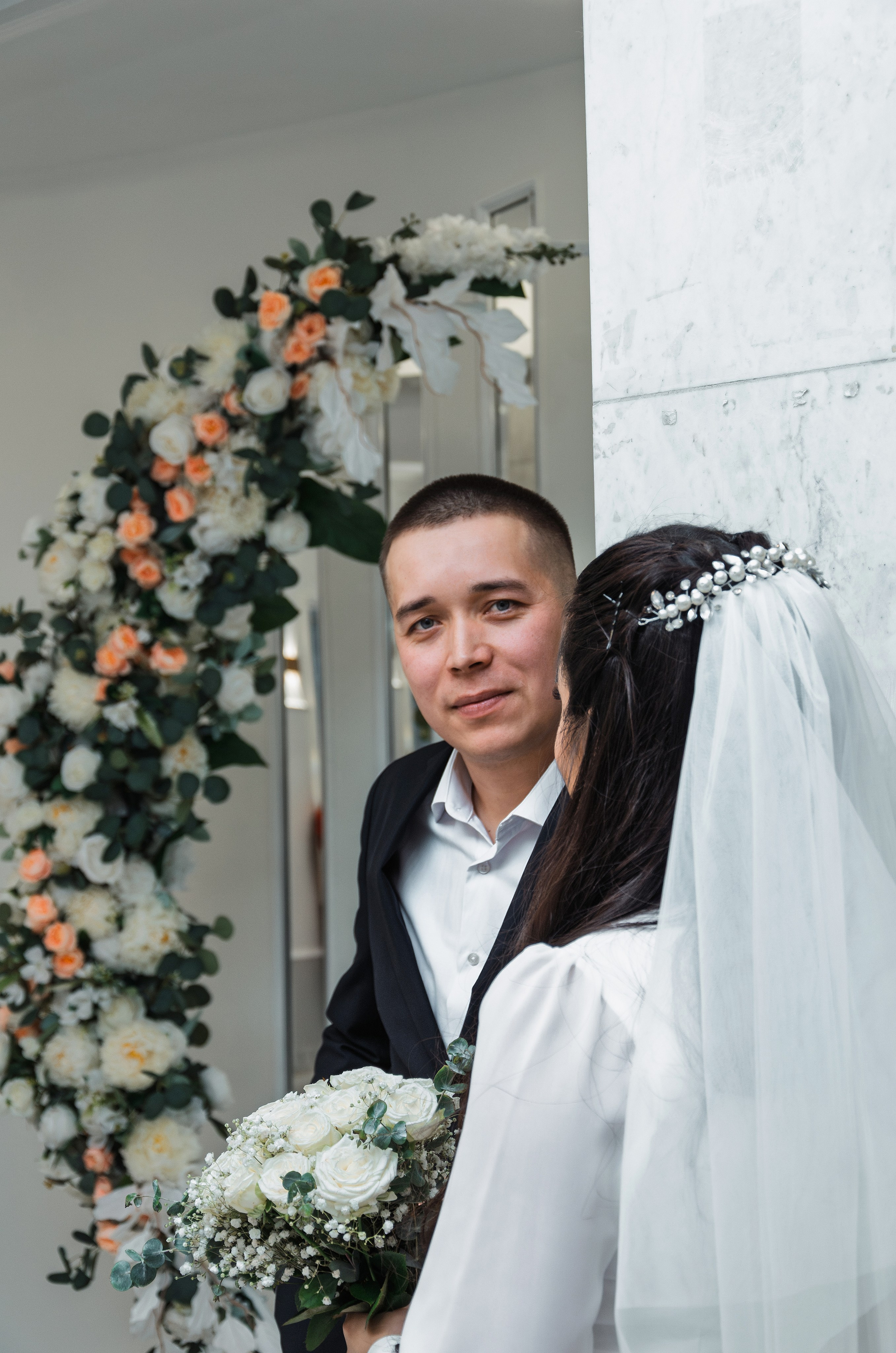 Загс Титова 26, г. Екатеринбург, фотограф Анастасия Прошутинская