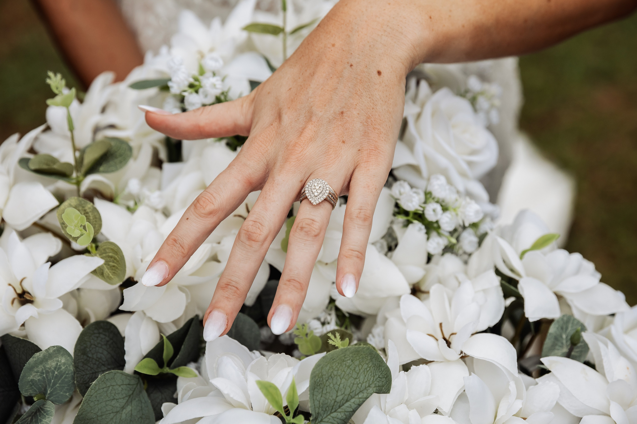 …Timeless connection. Golden Moments Editing — We do Wedding’s Retouch and Video Editing