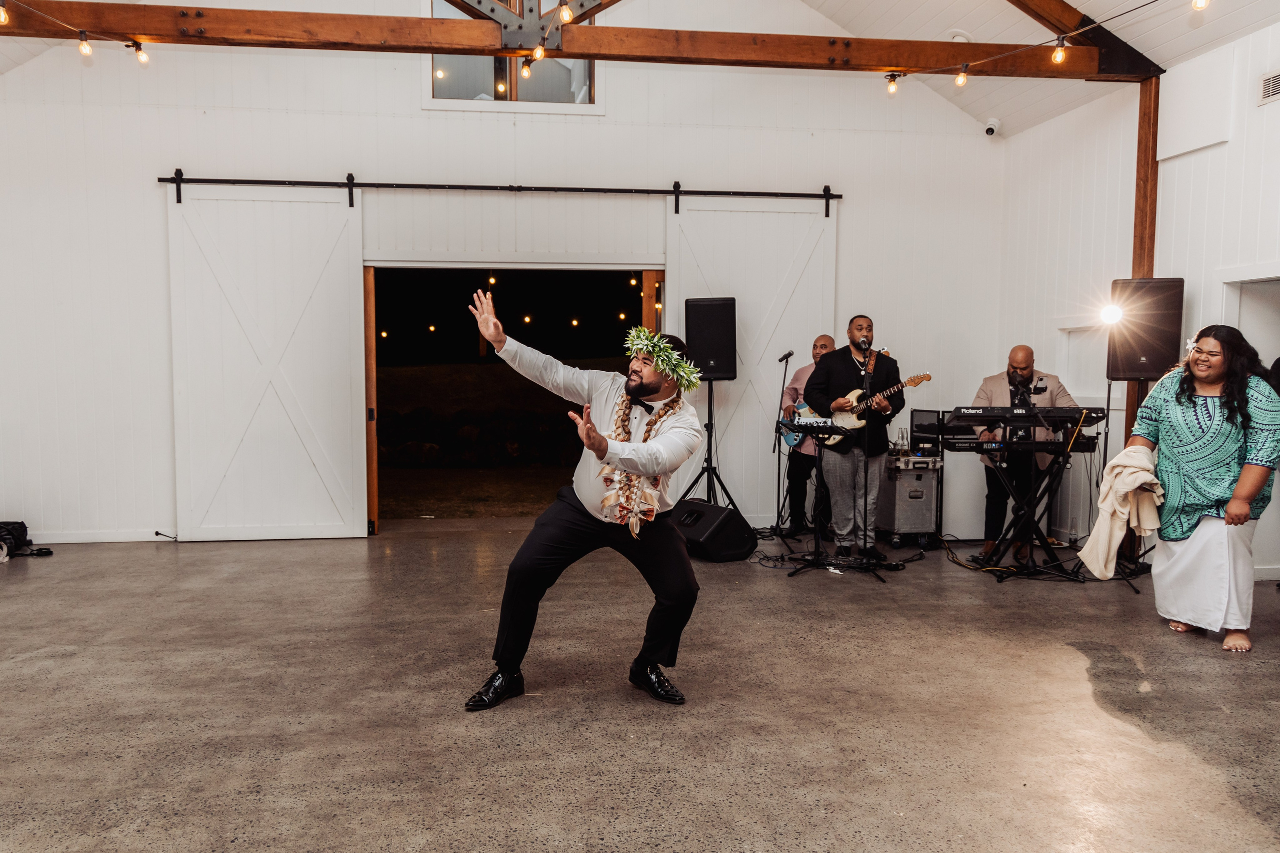 …All of me. Golden Moments Editing — We do Wedding’s Retouch and Video Editing