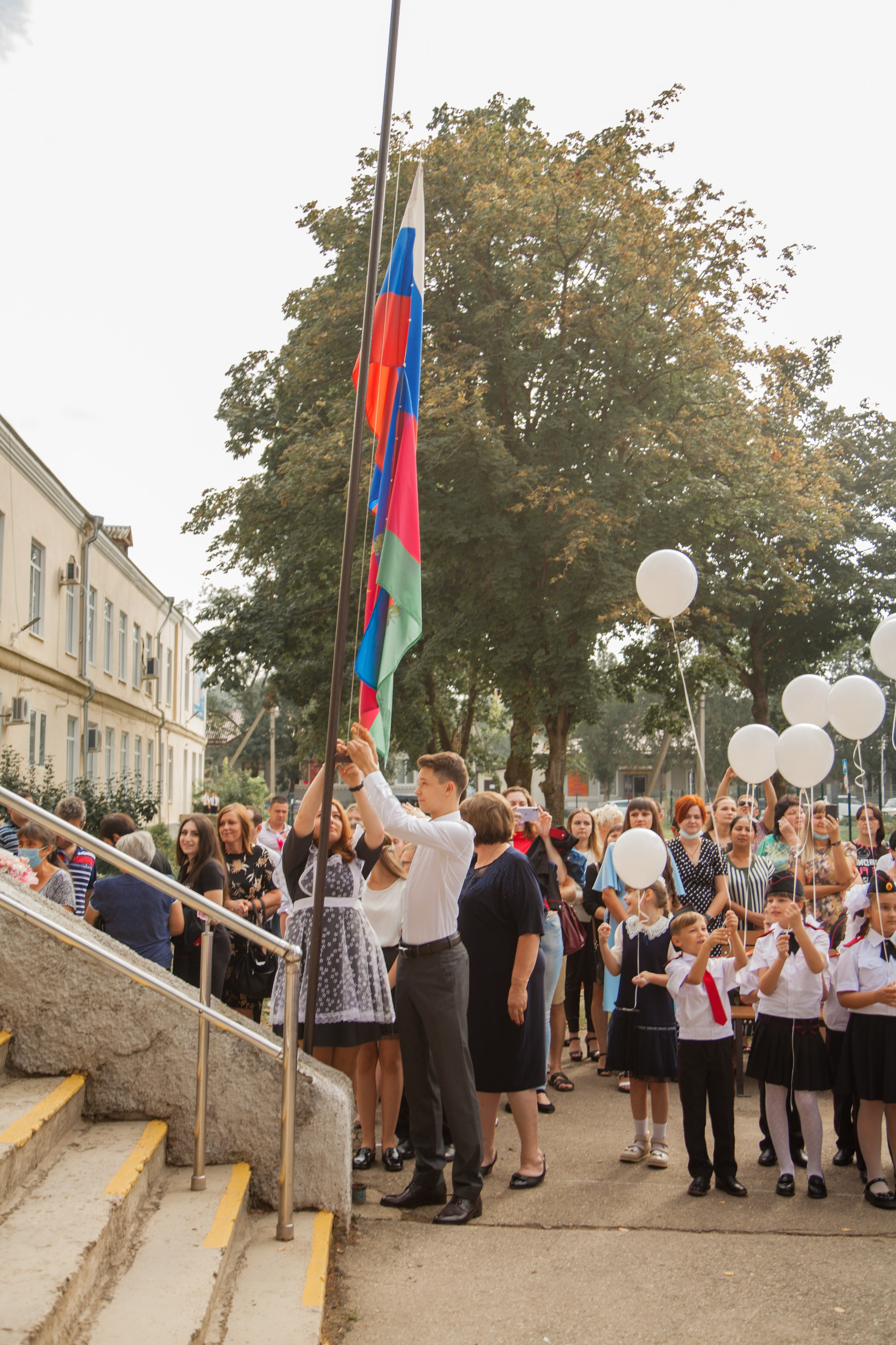 Линейка 1 сентября. Свадебный и семейный фотограф в Армавире