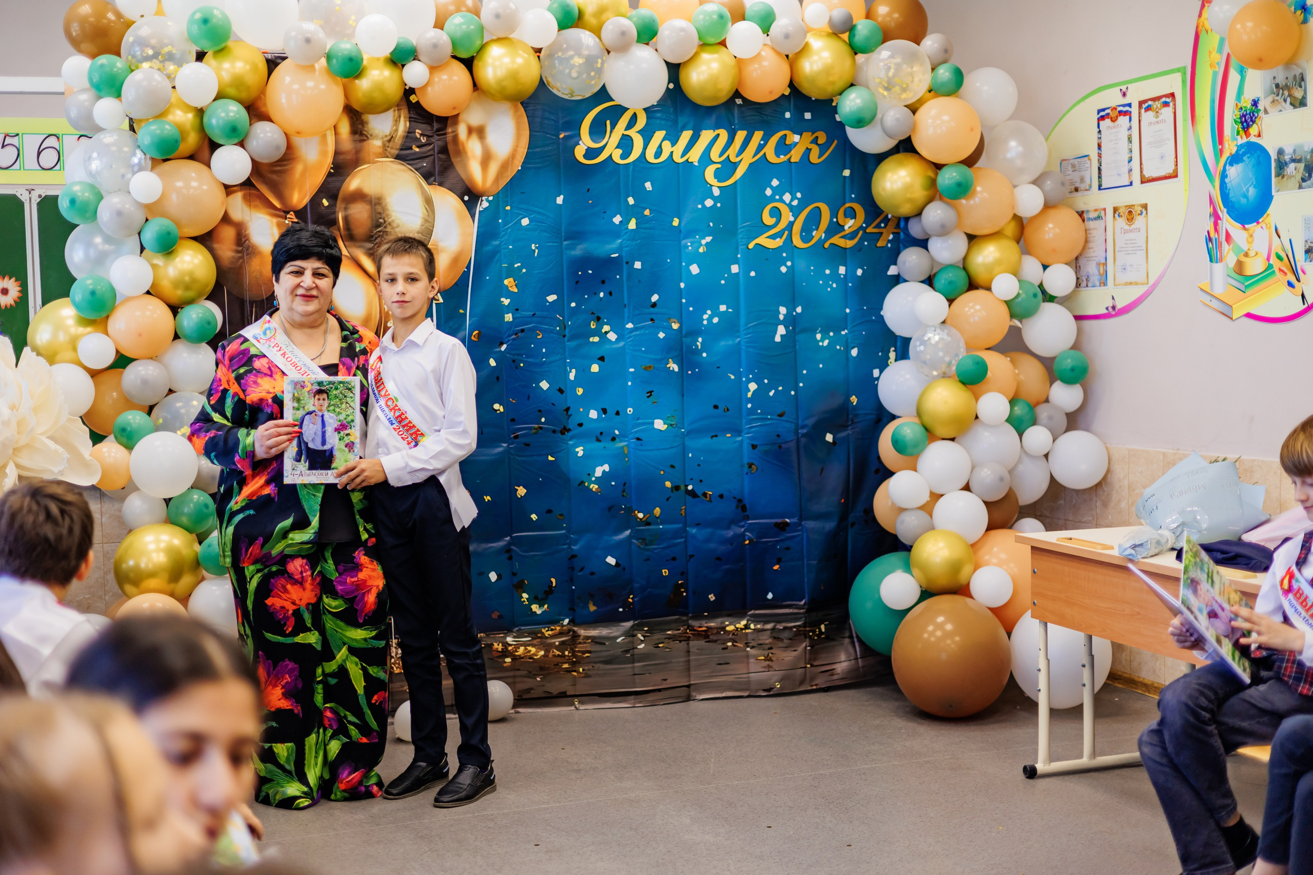 Выпуск 4а 25школа'24 год. Свадебный и семейный фотограф в Армавире