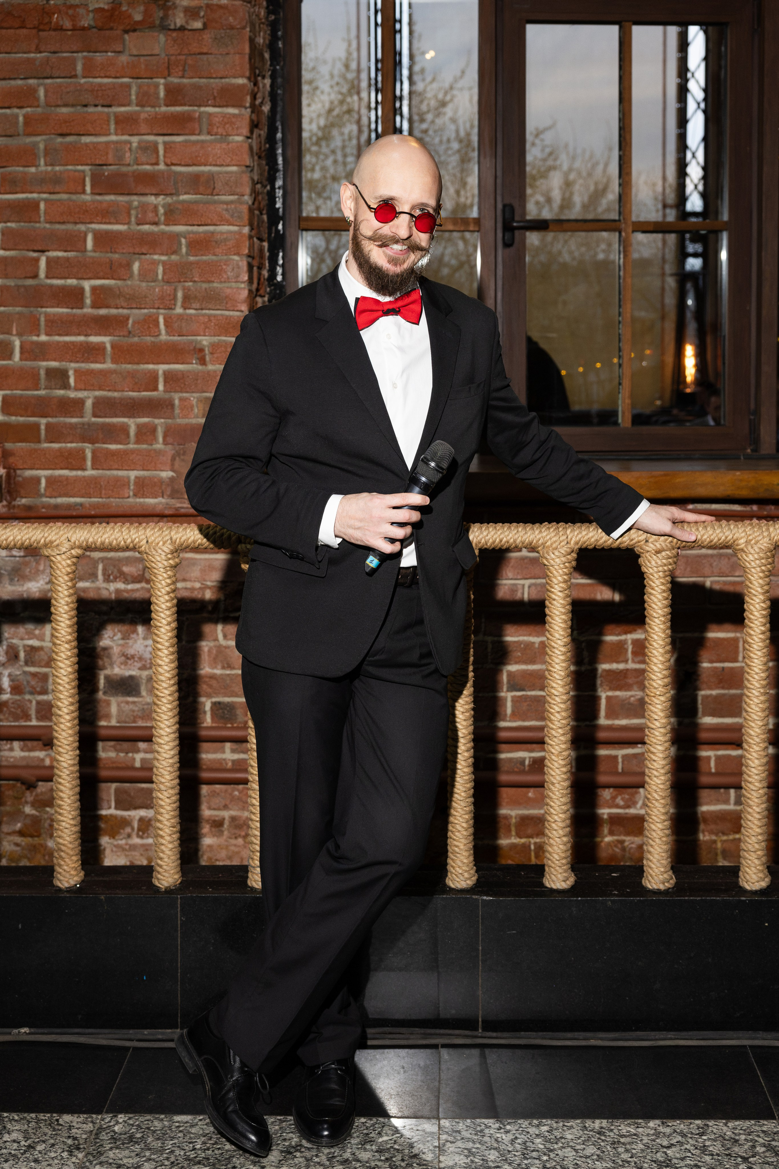 Data Summit 2025 (1). Свадебный репортажный фотограф в Москве