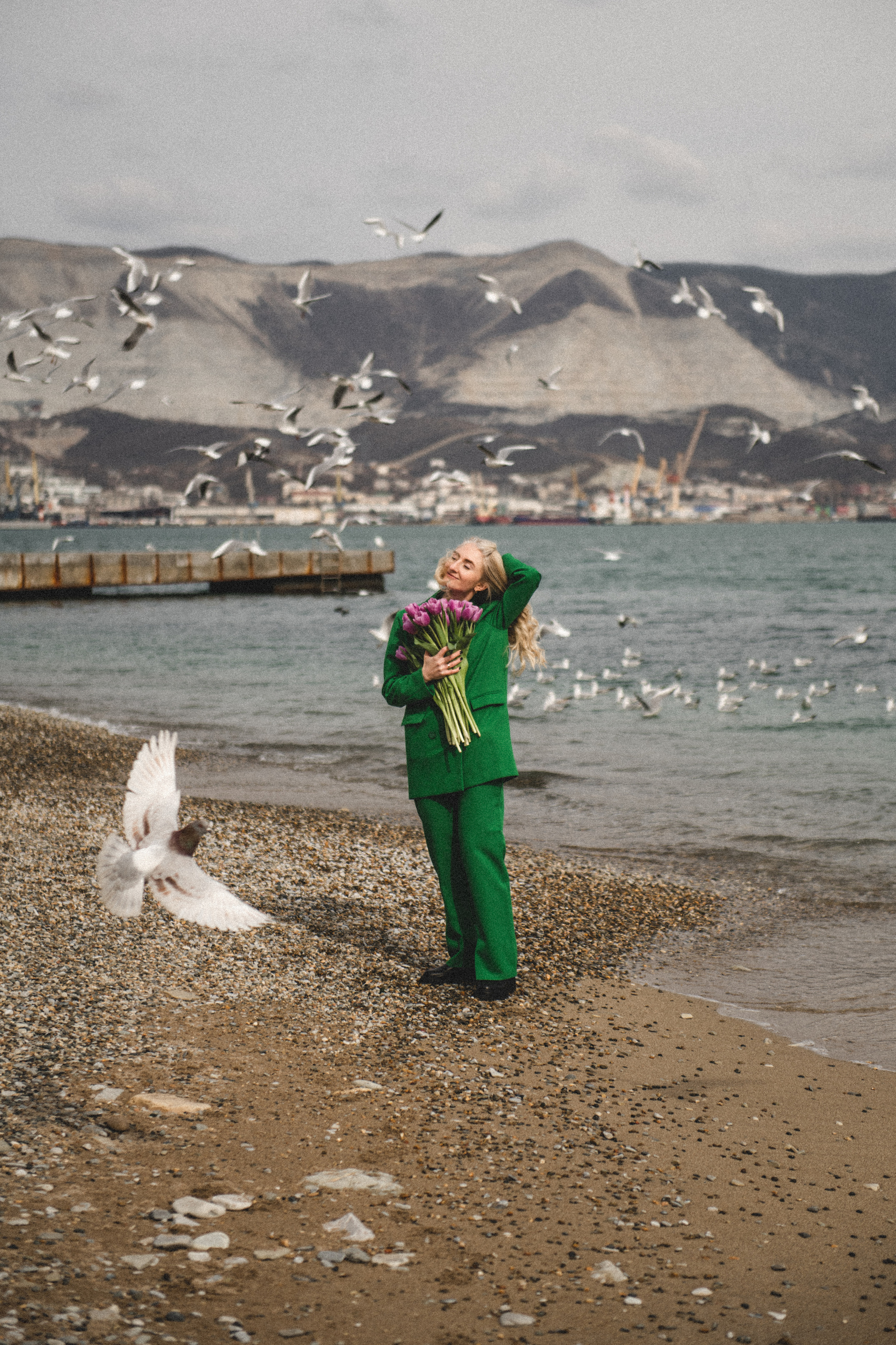 Фотограф новороссийск, женская фотосессия с цветами, фотосессия весной. Свадебный фотограф Новороссийск Марина КрамарИна Полещук