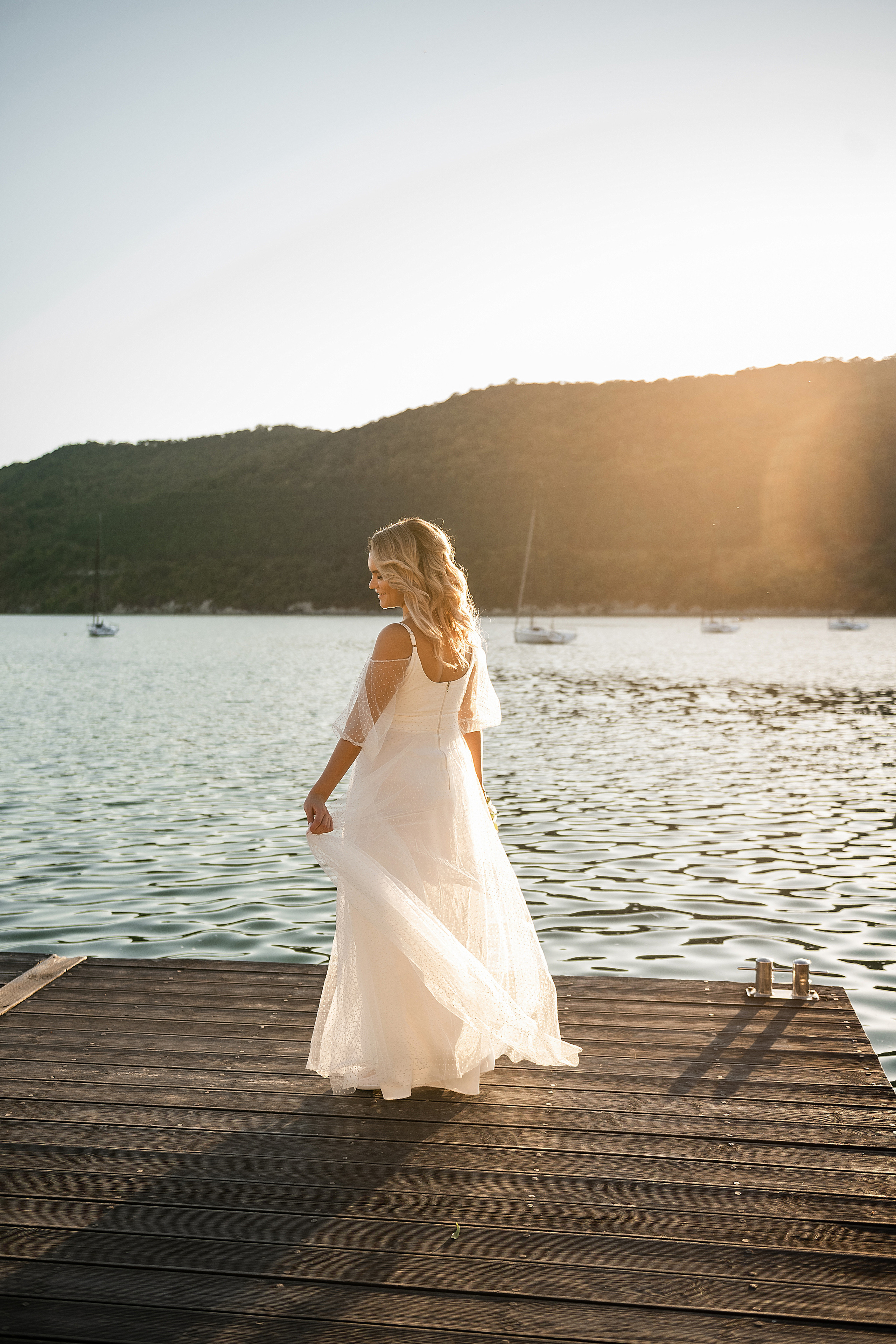 Свадьба букет невесты жених невеста свадебное платье. Свадебный фотограф Новороссийск Марина КрамарИна Полещук