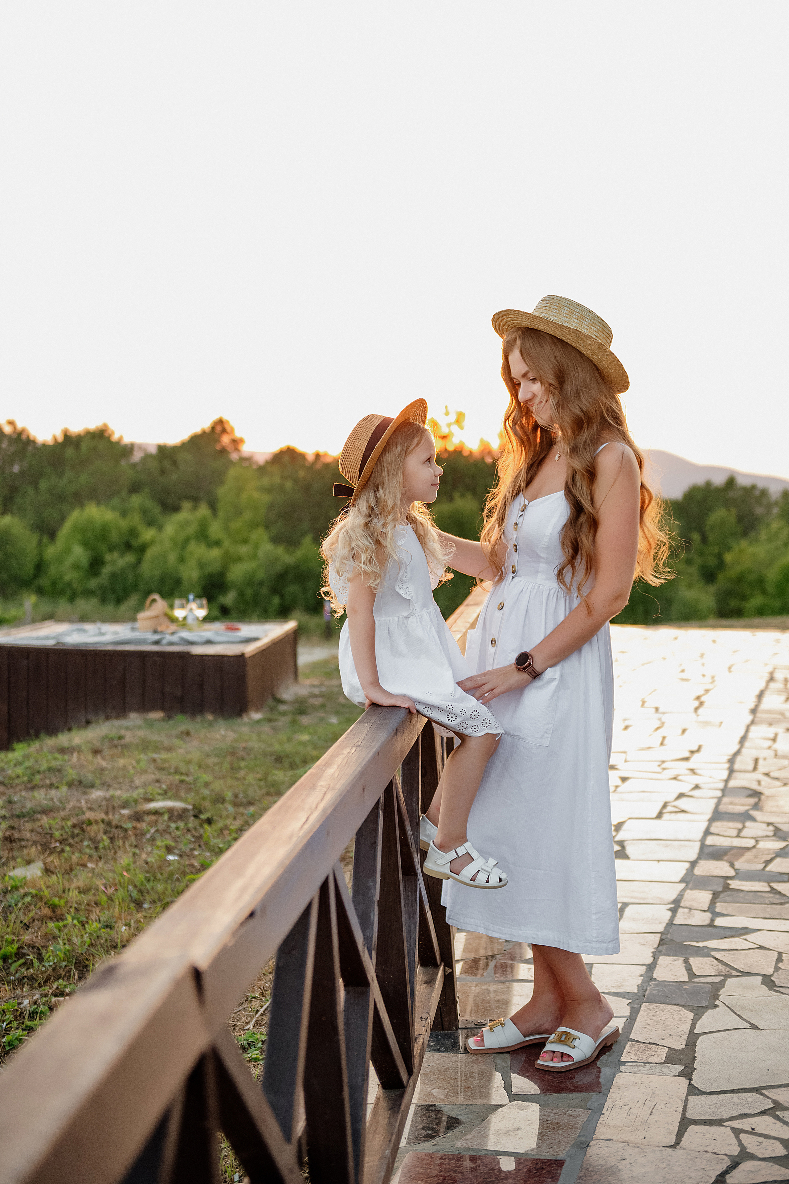 Семейная фотосессия, фотосессия семь, летняя фотосессия семьи. Свадебный фотограф Новороссийск Марина КрамарИна Полещук