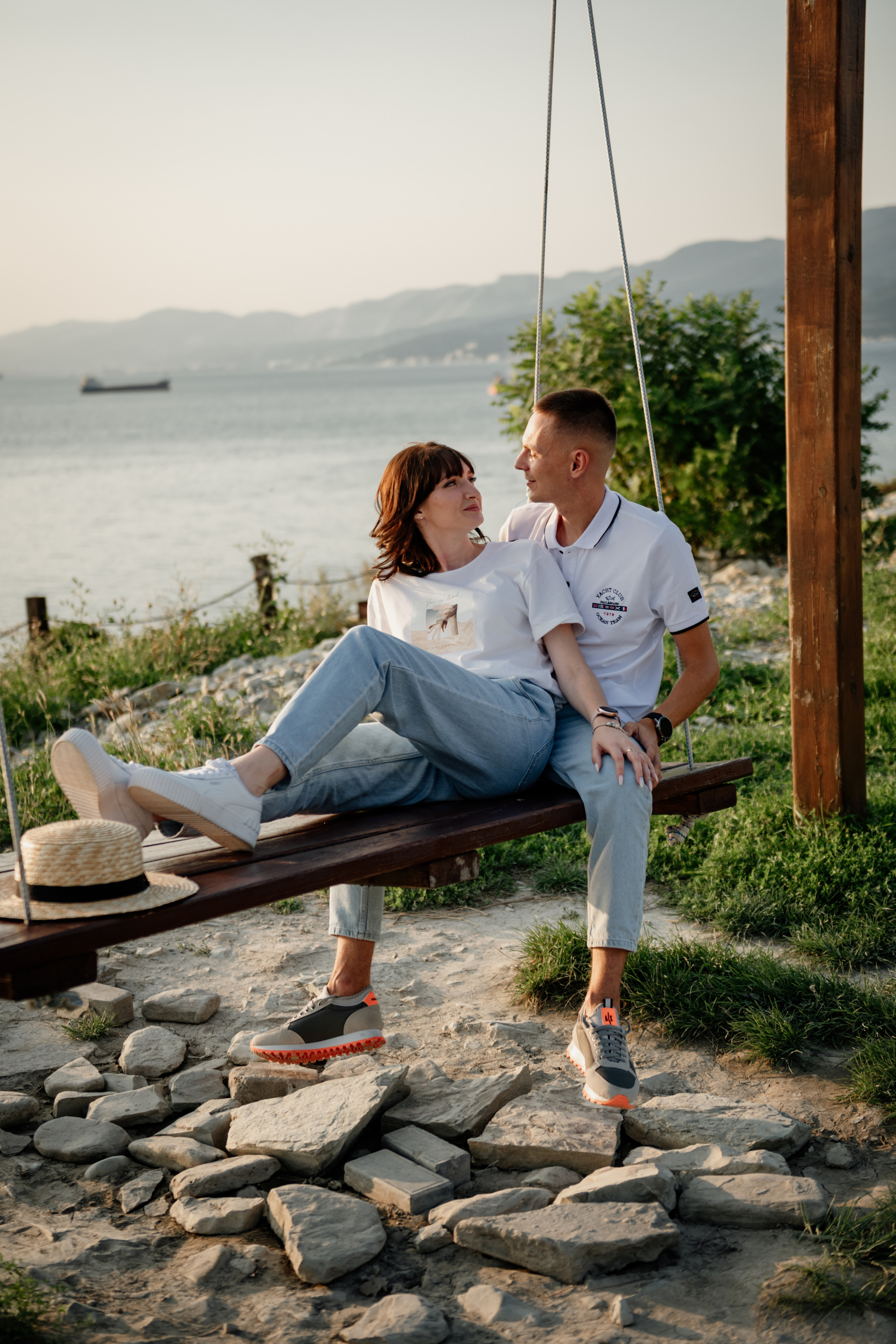 Фотосессия влюбленных на море. Свадебный фотограф Новороссийск Марина КрамарИна Полещук