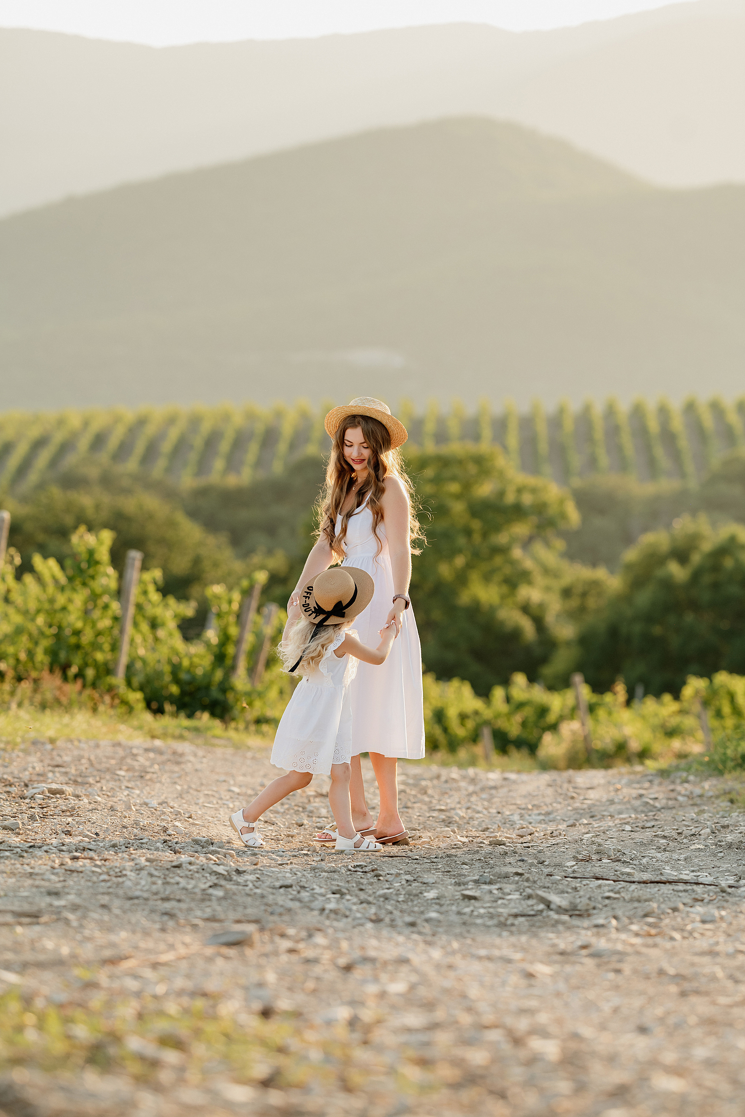 Семейная фотосессия, фотосессия семь, летняя фотосессия семьи. Свадебный фотограф Новороссийск Марина КрамарИна Полещук