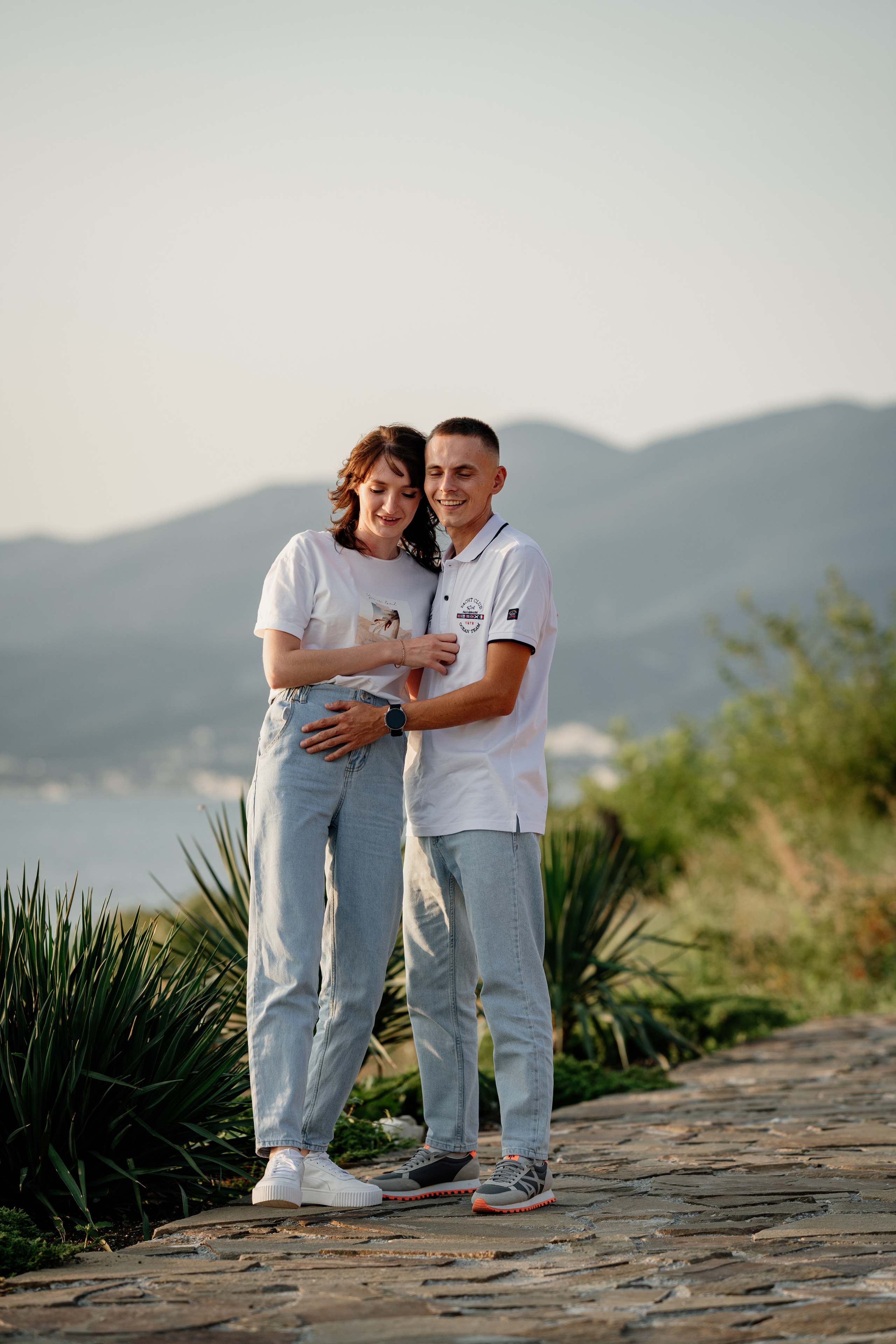 Фотосессия влюбленных на море. Свадебный фотограф Новороссийск Марина КрамарИна Полещук