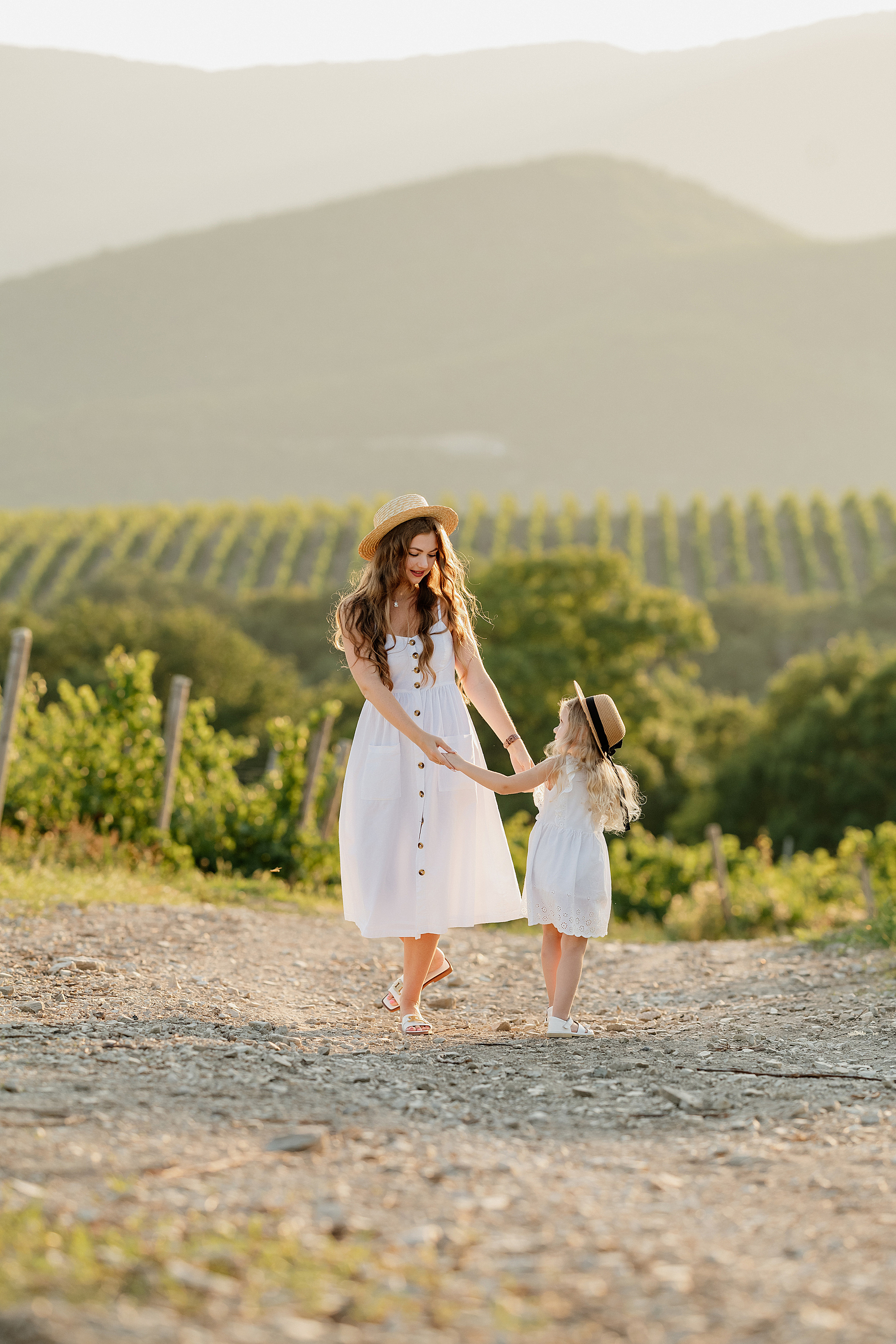 Семейная фотосессия, фотосессия семь, летняя фотосессия семьи. Свадебный фотограф Новороссийск Марина КрамарИна Полещук