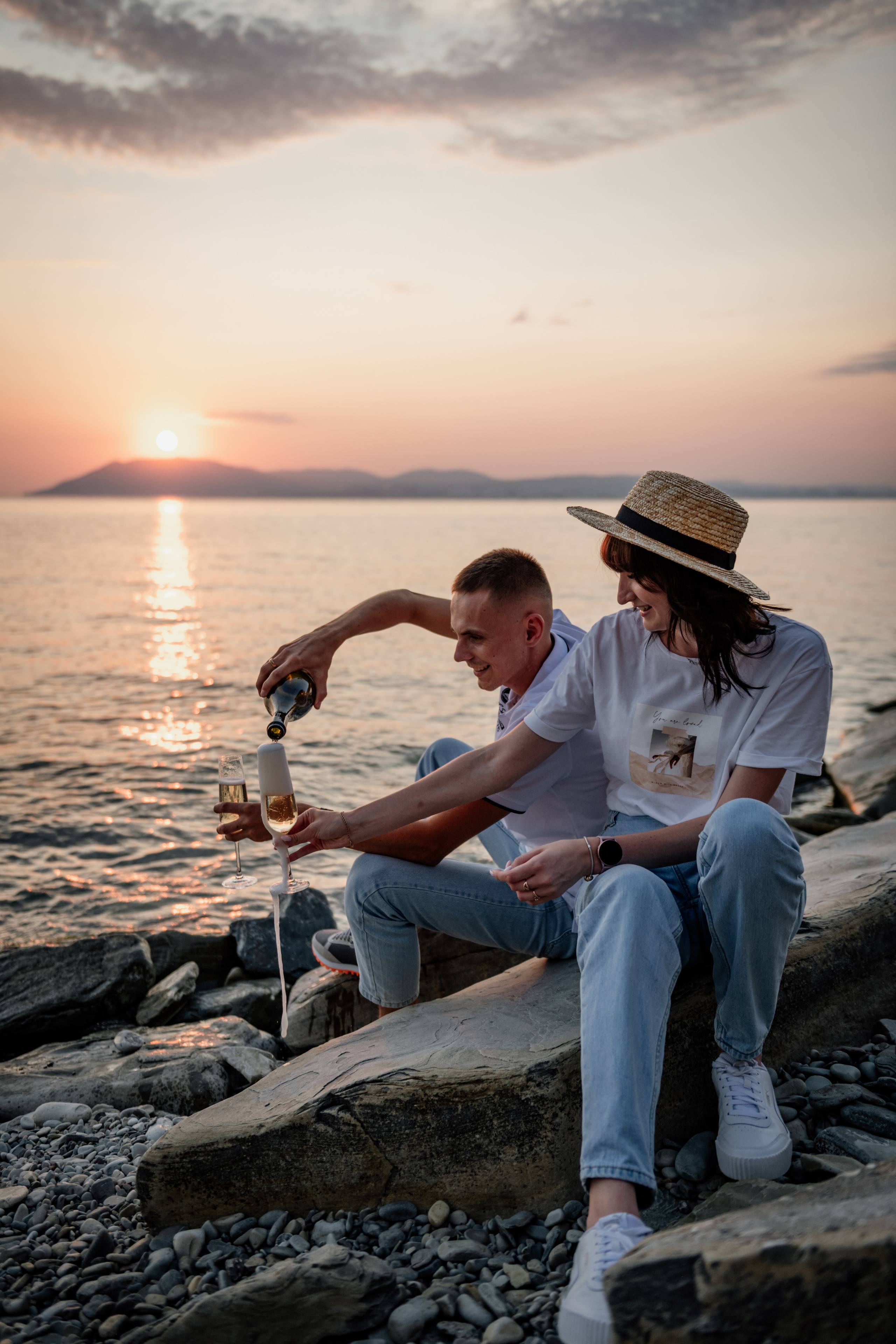 Фотосессия влюбленных на море. Свадебный фотограф Новороссийск Марина КрамарИна Полещук