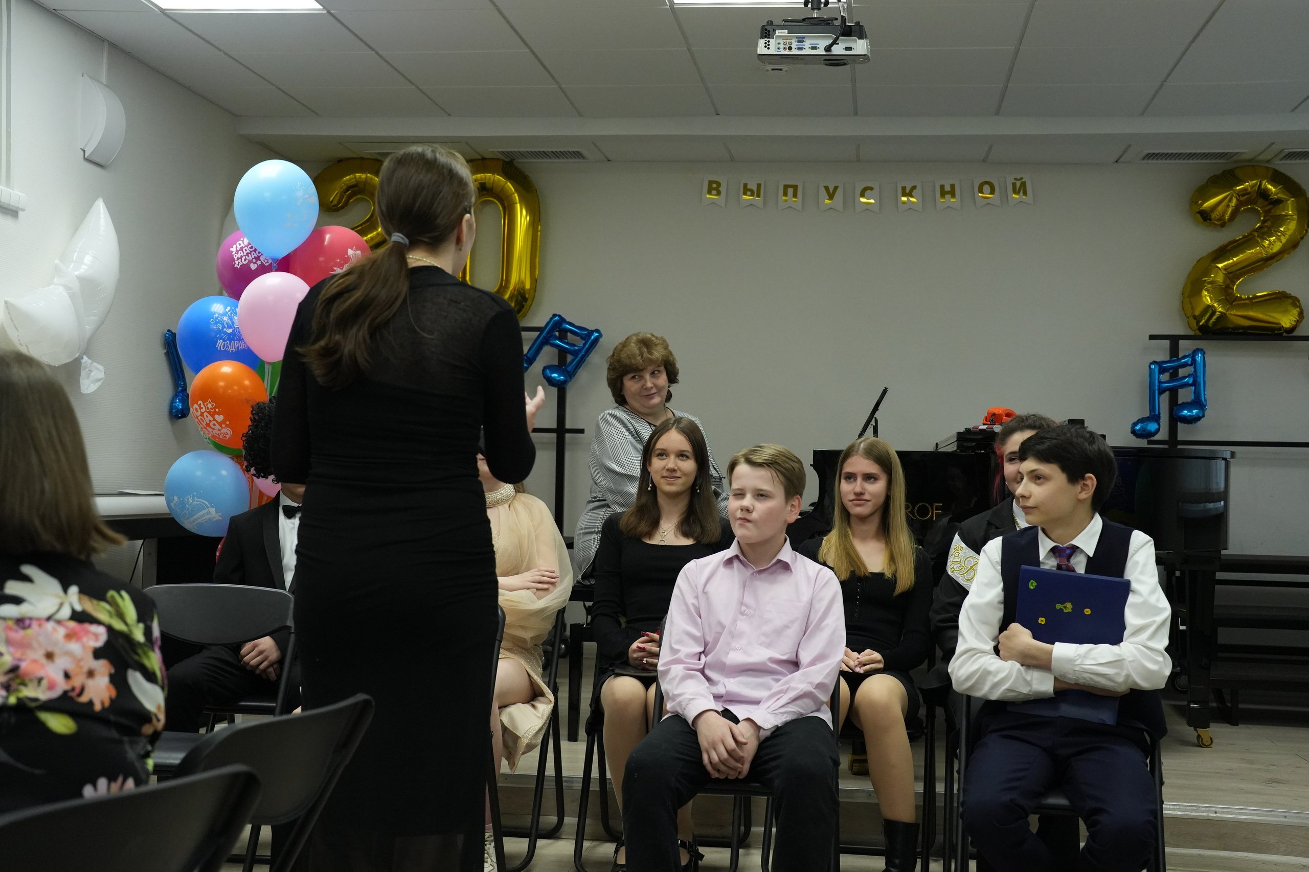 Выпускной в музыкально-хоровой школе г. Москвы № 106. Семейный и детский фотограф в Москве Оксана Чибизова