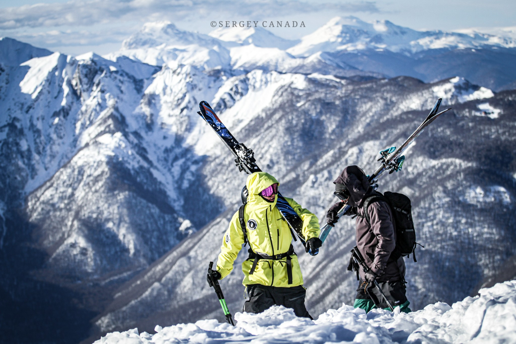 Горные лыжи и сноубординг. Спортивный фотограф в Сочи Красной поляне Сергей Канада