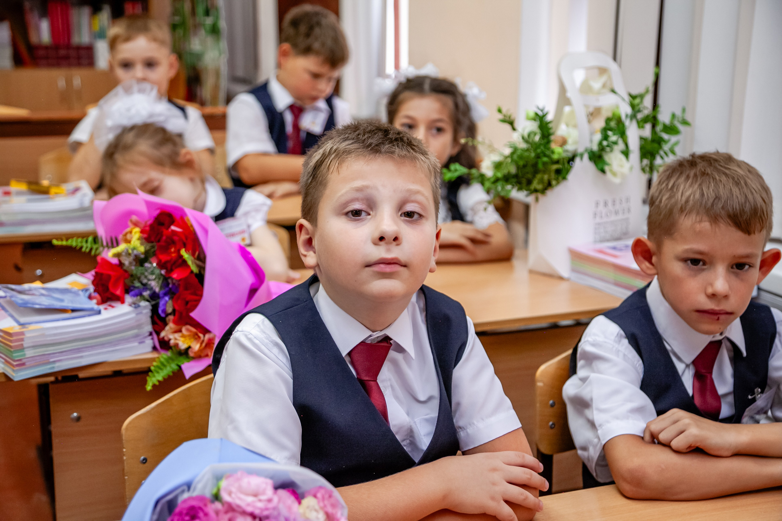 1 сентября линейка. Свадебный и семейный фотограф в Армавире