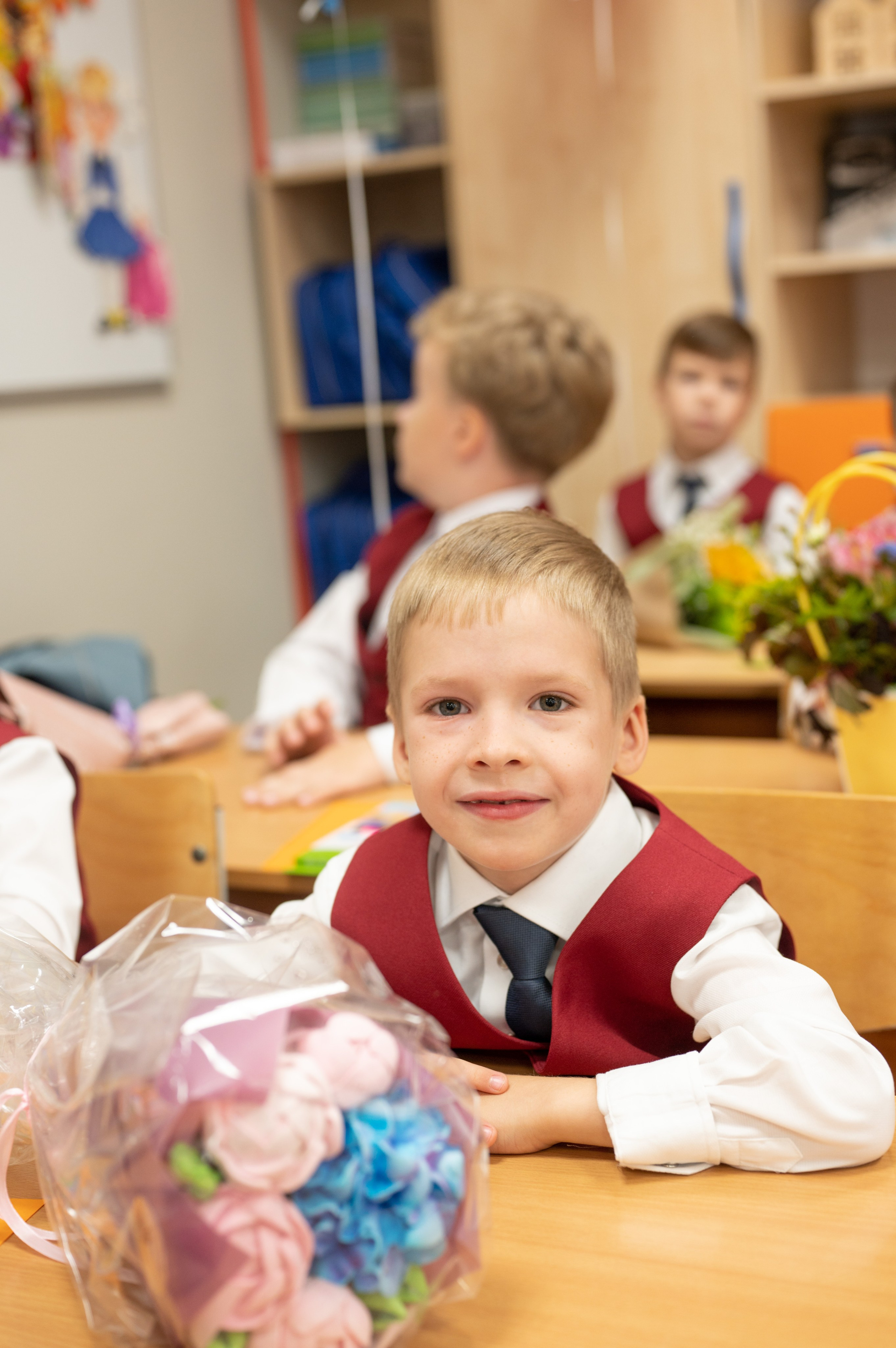 1 сентября 1 К 16 гимназия репортаж, линейка +в классе. Фотограф новорожденных, семейный детский в Тюмени Татьяна Морозова