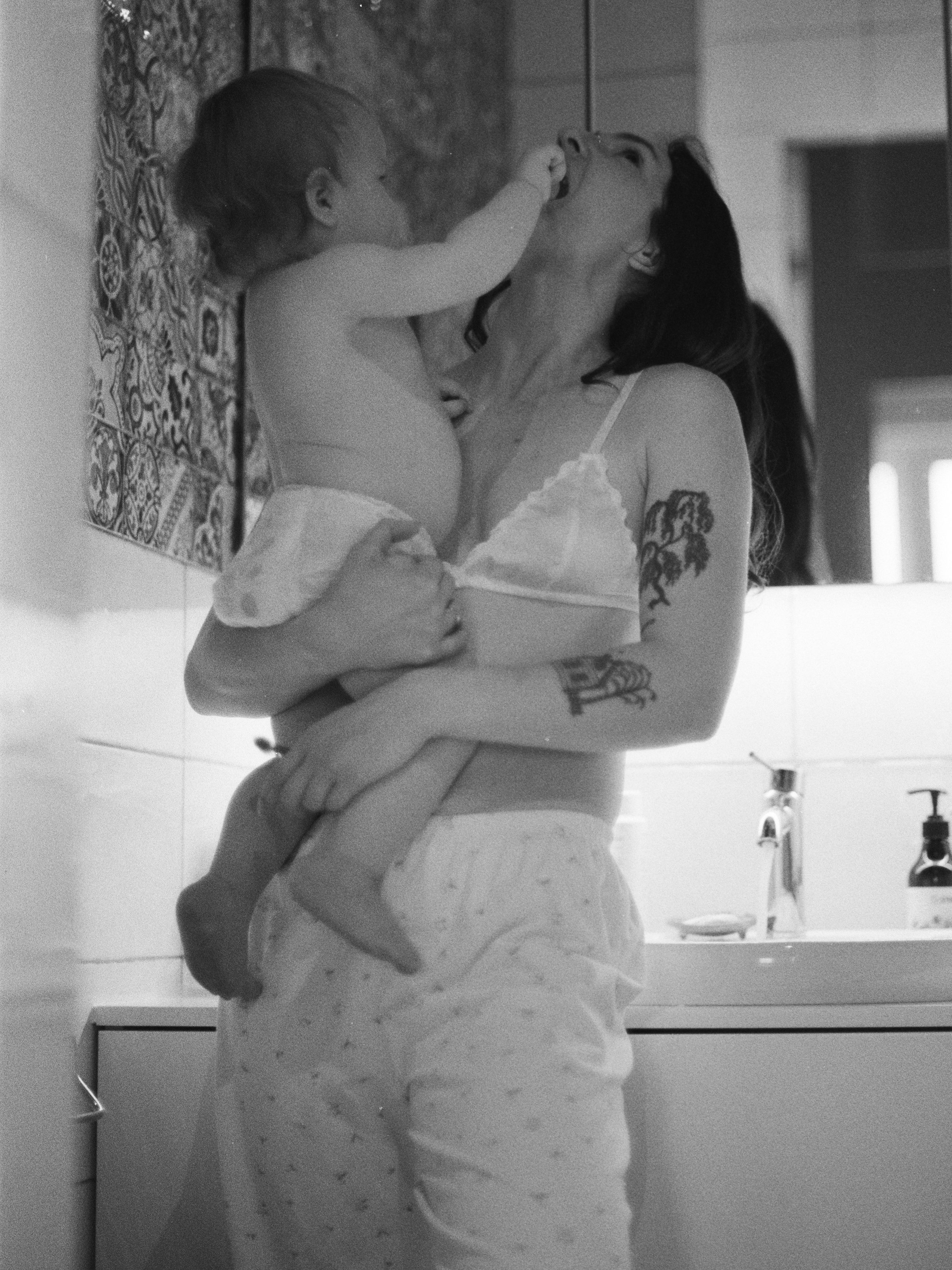 Film home session. Ksenia Gintsak Photography